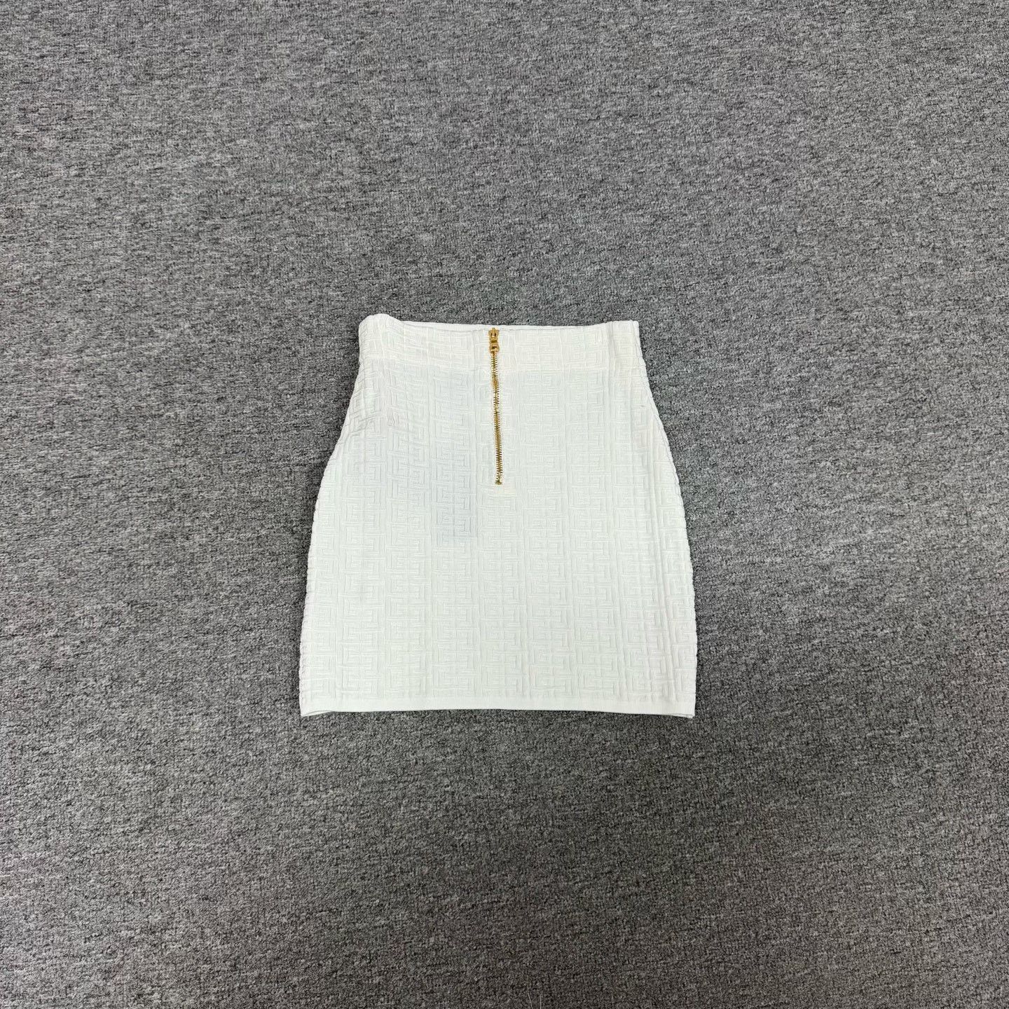 Balmain Balmain Textured Pattern Mini Skirt FR 38 Size 27" / US 4 / IT 40 - 3 Thumbnail