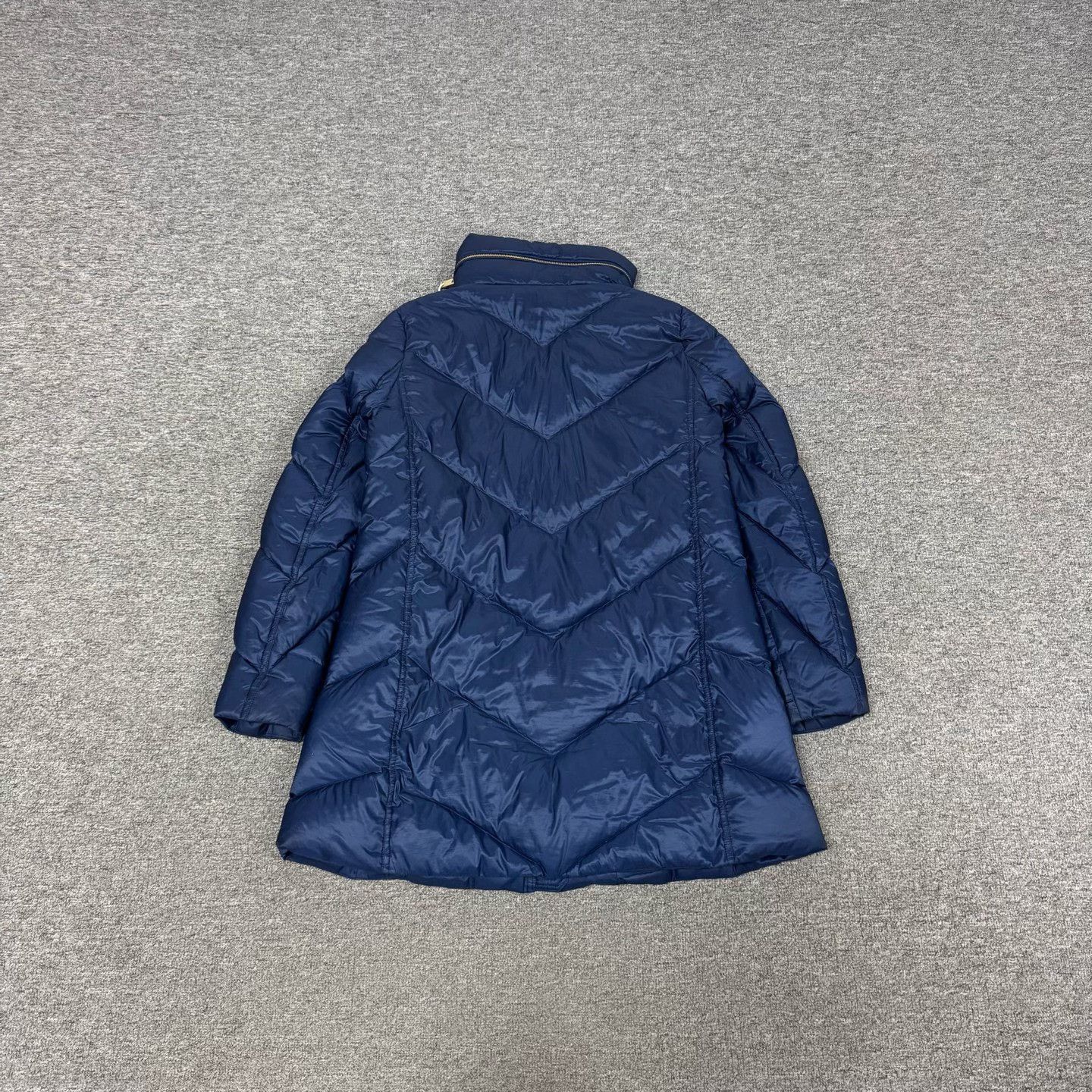 Burberry Burberry V-Quilted High Neck Down Jacket Size S Size S / US 4 / IT 40 - 3 Thumbnail