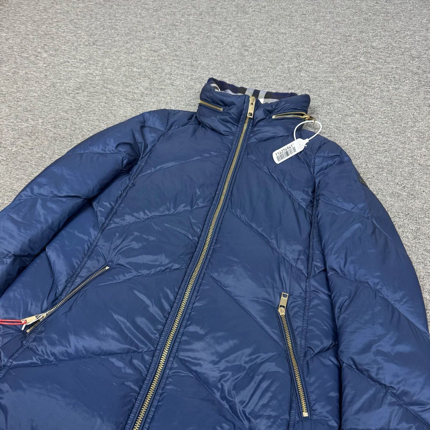 Burberry Burberry V-Quilted High Neck Down Jacket Size S Size S / US 4 / IT 40 - 5 Thumbnail