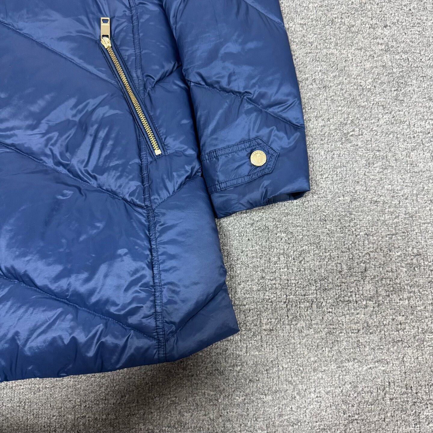 Burberry Burberry V-Quilted High Neck Down Jacket Size S Size S / US 4 / IT 40 - 4 Thumbnail
