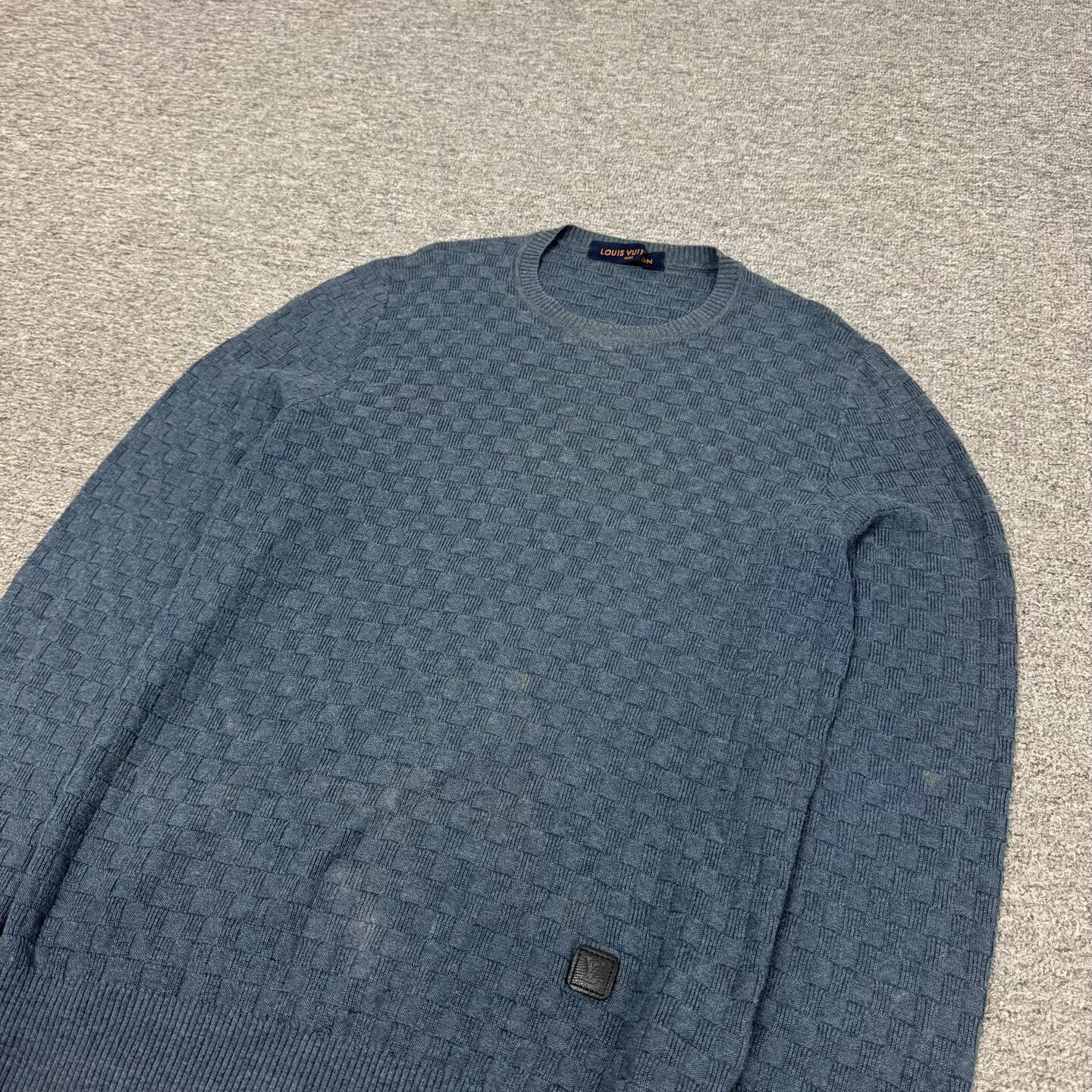 Louis Vuitton Louis Vuitton Damier Crewneck Sweater Size M Size US M / EU 48-50 / 2 - 5 Thumbnail