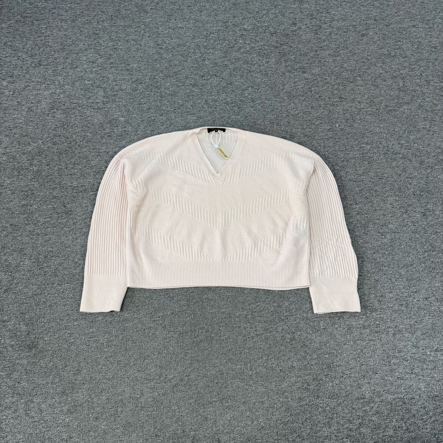 Loro Piana Loro Piana Baby Cashmere V-Neck Sweater Size M Size M / US 6-8 / IT 42-44 - 2 Thumbnail