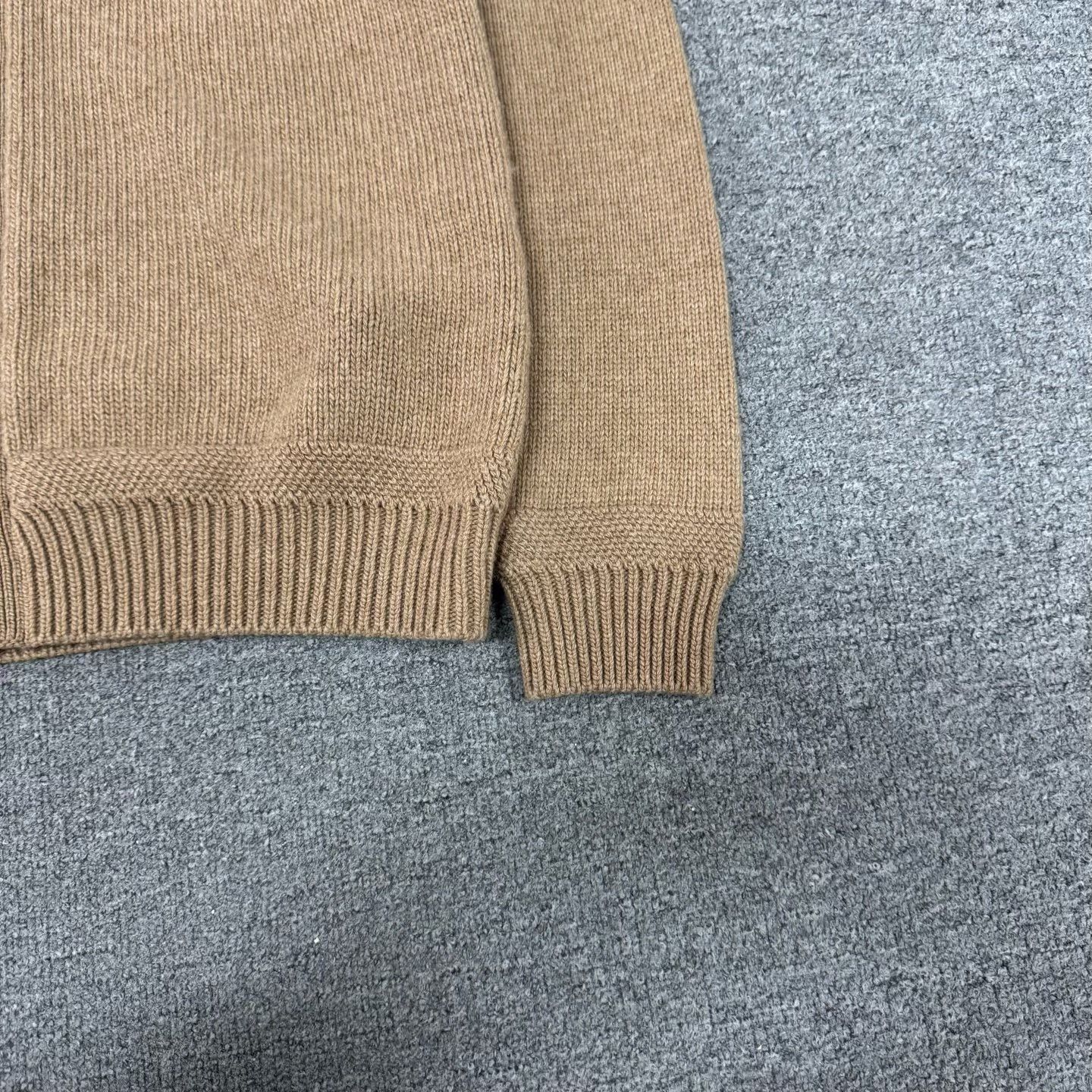 Louis Vuitton Louis Vuitton Cable Knit Cardigan Size S Size US S / EU 44-46 / 1 - 4 Thumbnail