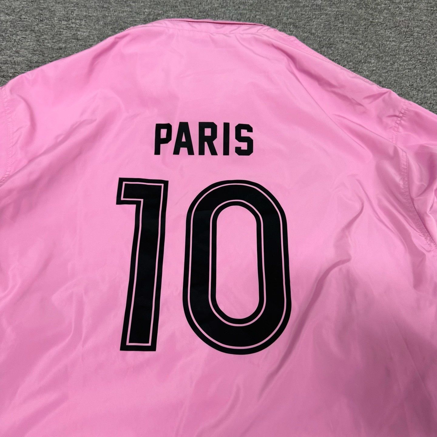 Balenciaga Balenciaga Pink Football Crest Coach Jacket XS Size US XS / EU 42 / 0 - 8 Thumbnail