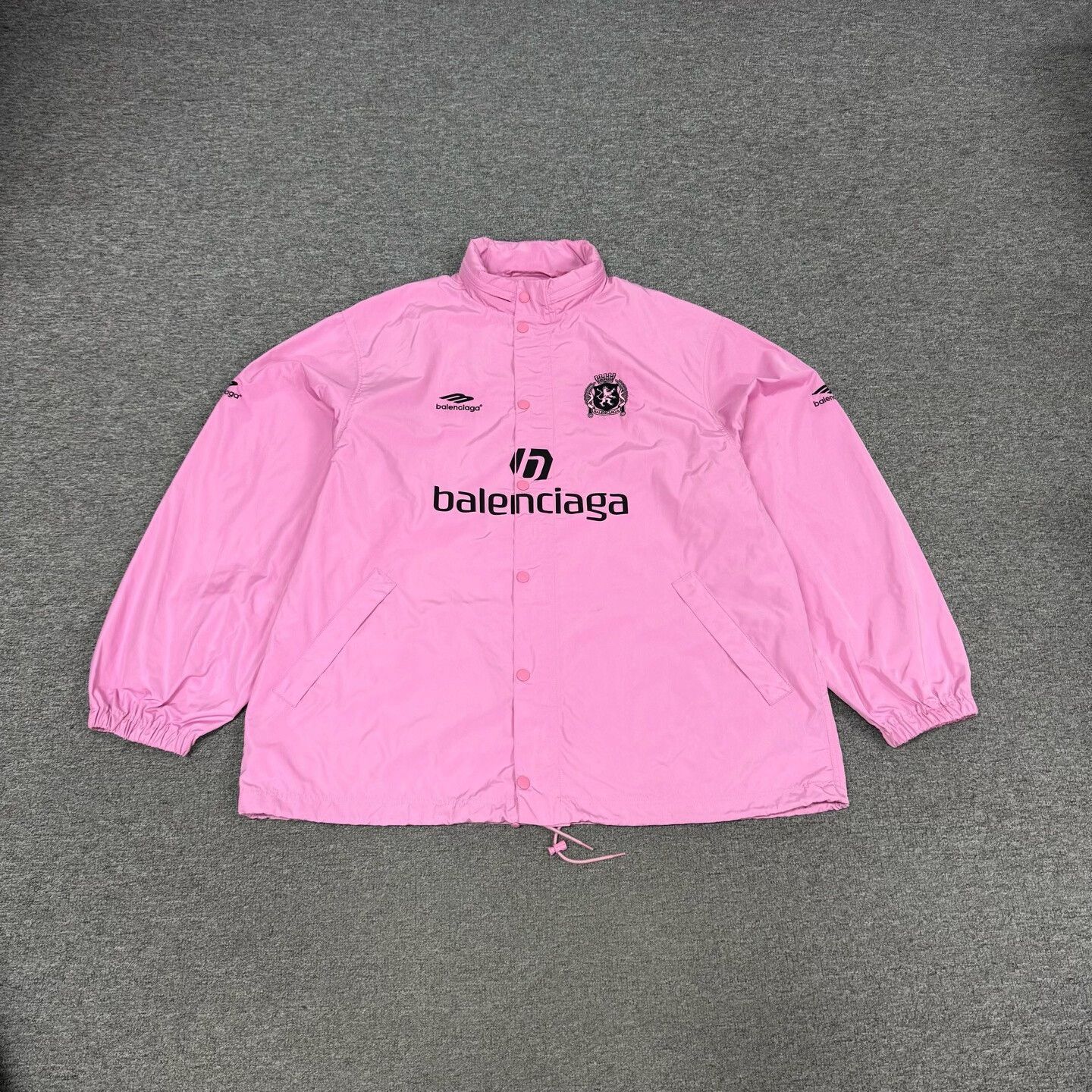Balenciaga Balenciaga Pink Football Crest Coach Jacket XS Size US XS / EU 42 / 0 - 2 Thumbnail
