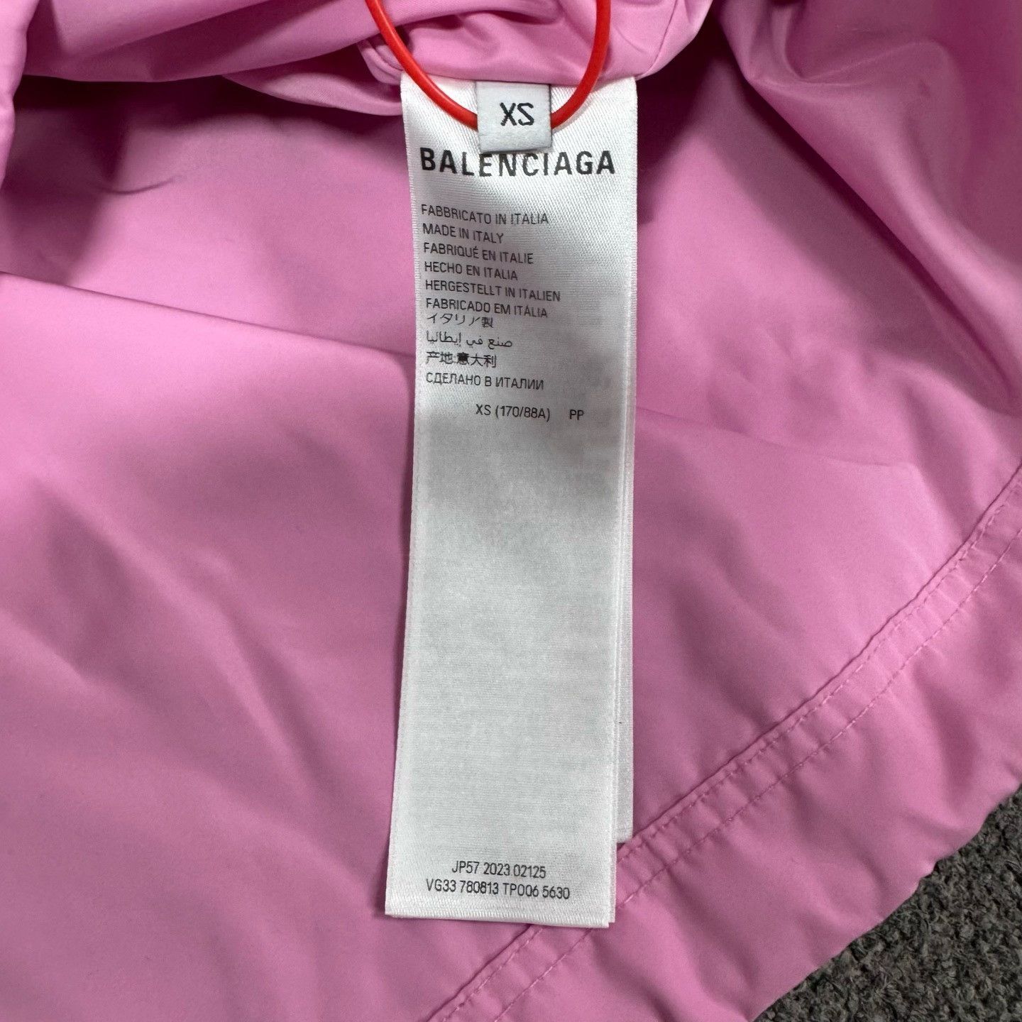Balenciaga Balenciaga Pink Football Crest Coach Jacket XS Size US XS / EU 42 / 0 - 9 Thumbnail