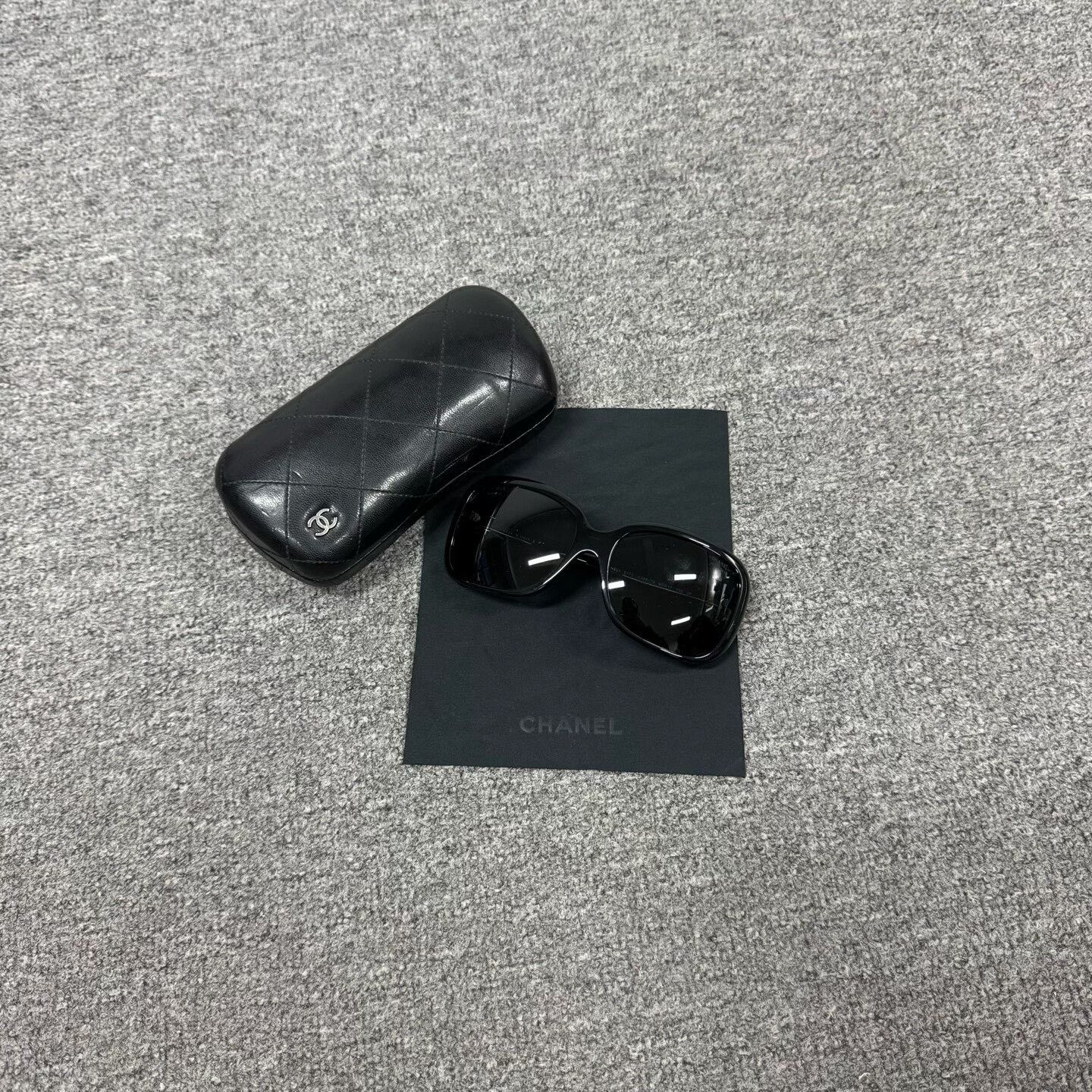 Chanel Chanel Bow CC Square Sunglasses ONE SIZE Size ONE SIZE - 2 Thumbnail