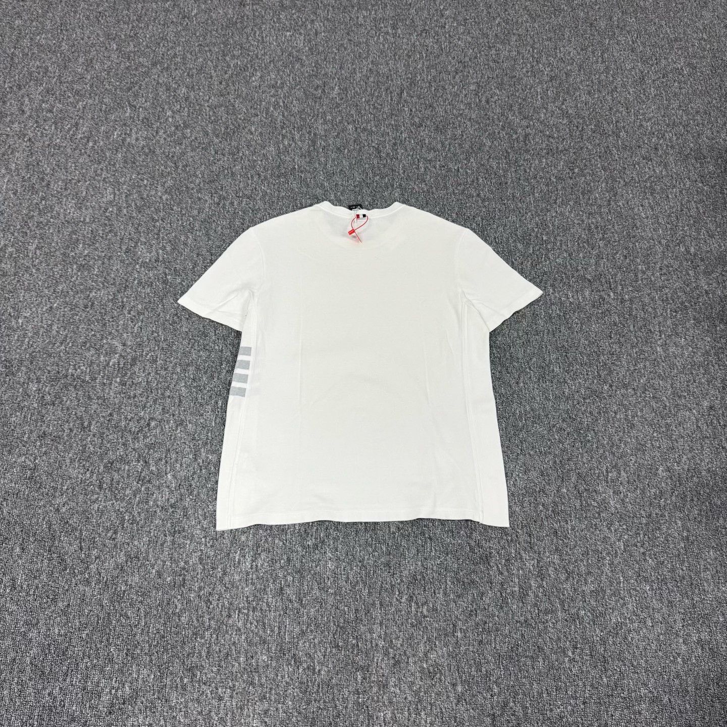Thom Browne Thom Browne 4-Bar Stripe T-Shirt Size 3 Size US L / EU 52-54 / 3 - 3 Thumbnail