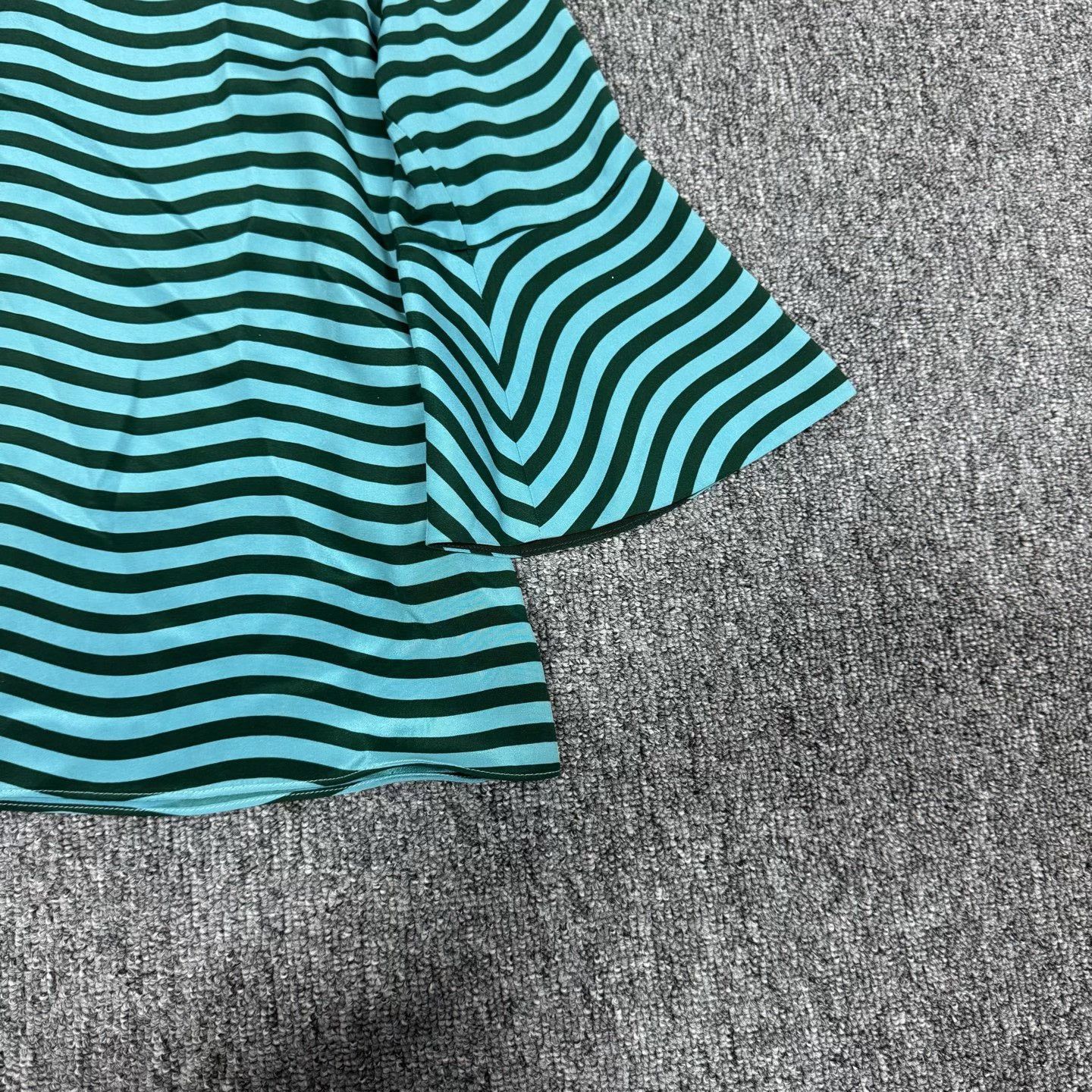 Fendi Fendi Striped Flared Sleeve Knit Top IT 42 Size M / US 6-8 / IT 42-44 - 4 Thumbnail