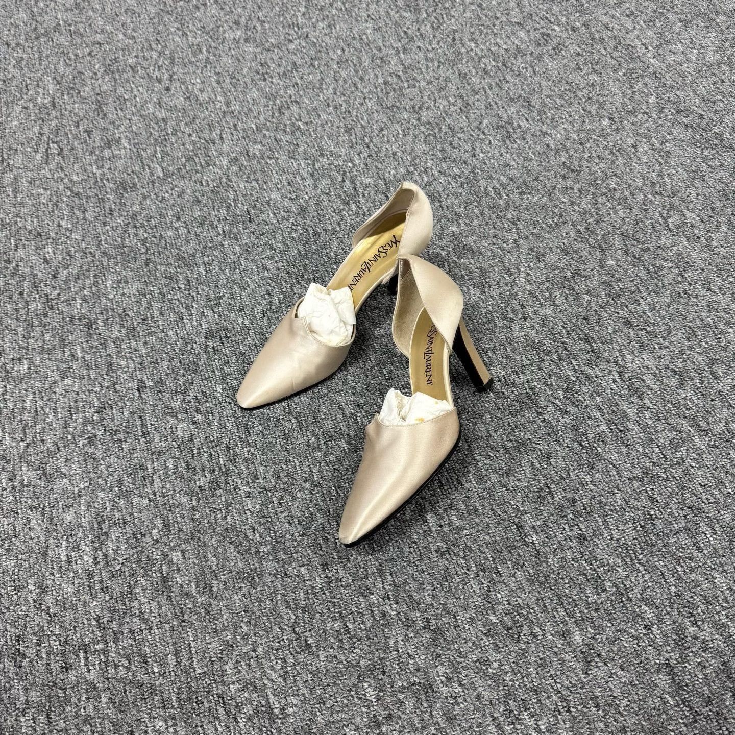 Saint Laurent Paris Saint Laurent Satin Pointed Toe Heels Size UK 7 / EU 41 Size US 9.5 / IT 39.5 - 2 Thumbnail