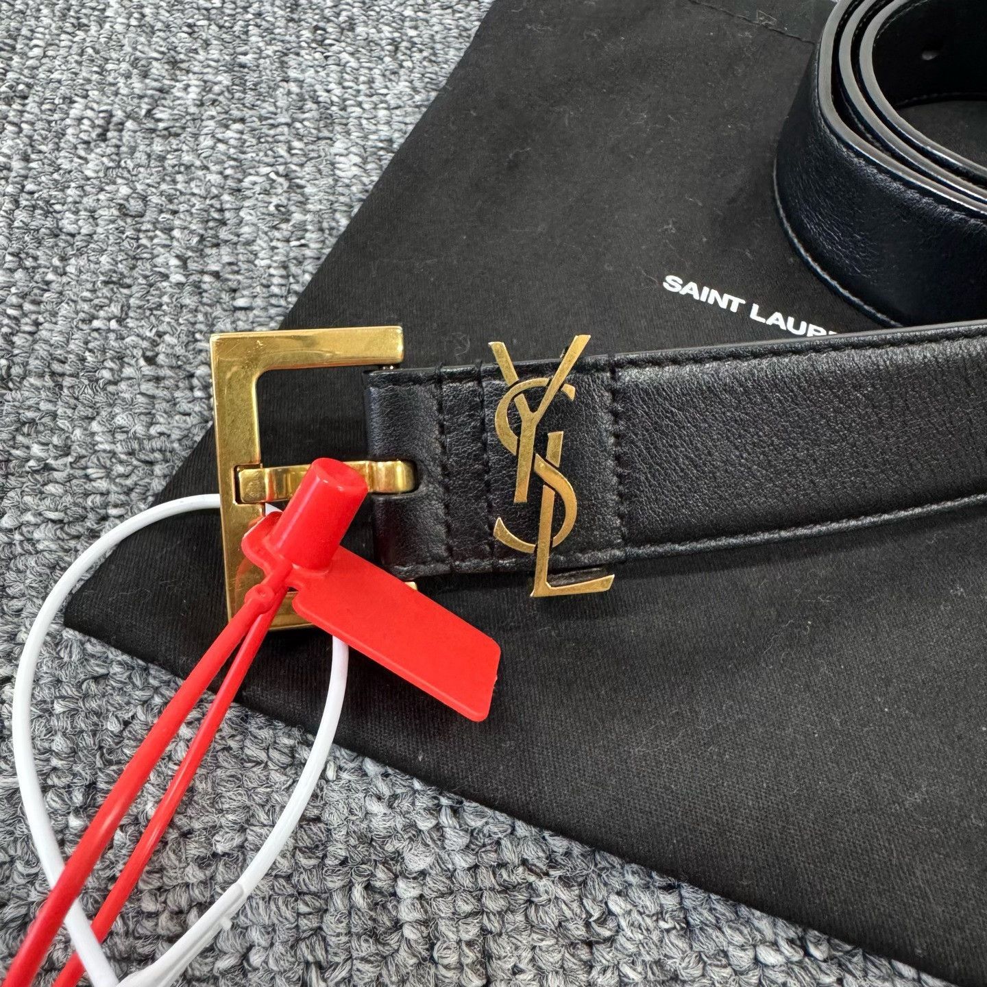 Saint Laurent Paris Saint Laurent YSL Monogram Gold Buckle Slim Belt 80 Size 32 - 3 Thumbnail