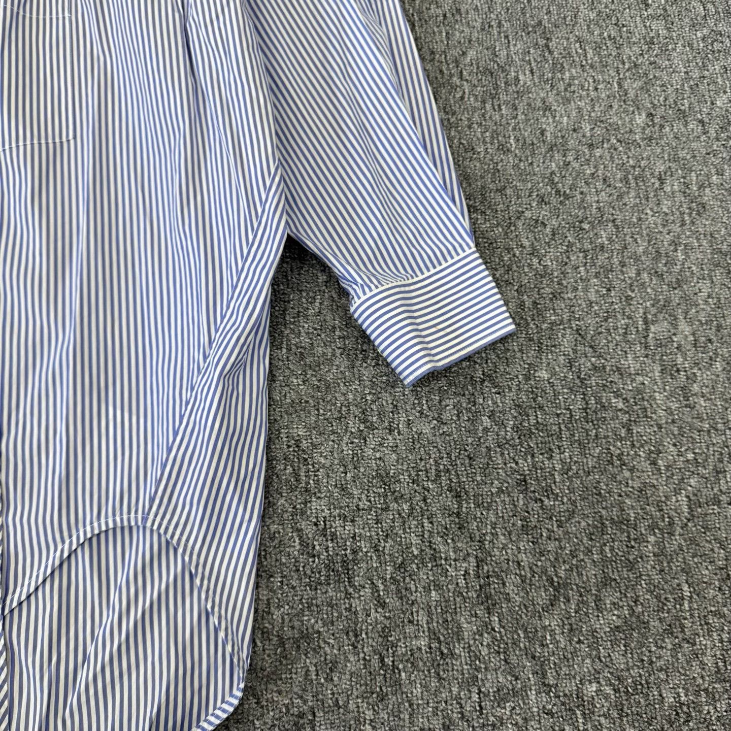 Balenciaga Balenciaga Back Logo Striped Shirt 36 Size US S / EU 44-46 / 1 - 4 Thumbnail