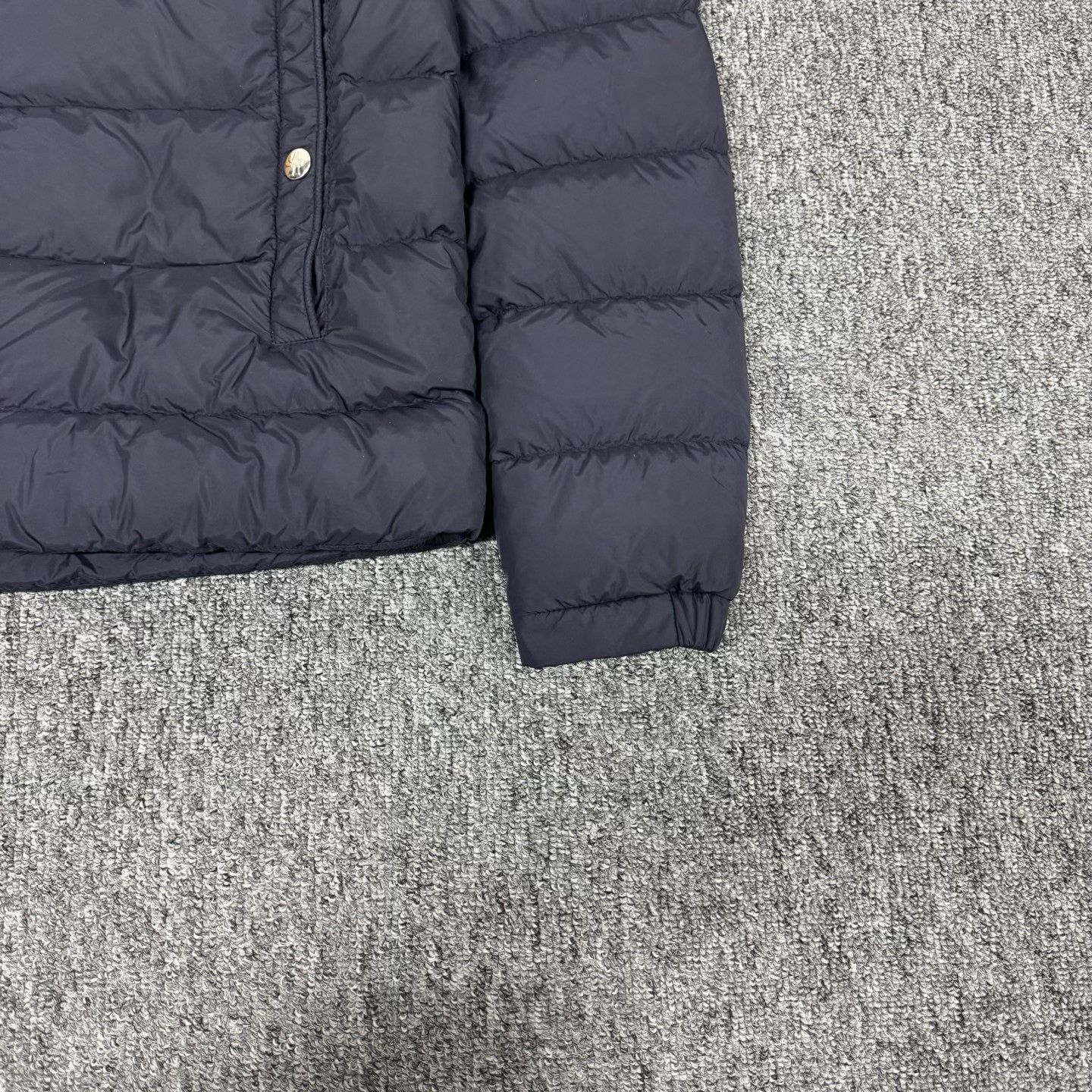 Moncler Moncler Logo Patch Down Puffer Jacket Size 2 Size US M / EU 48-50 / 2 - 4 Thumbnail