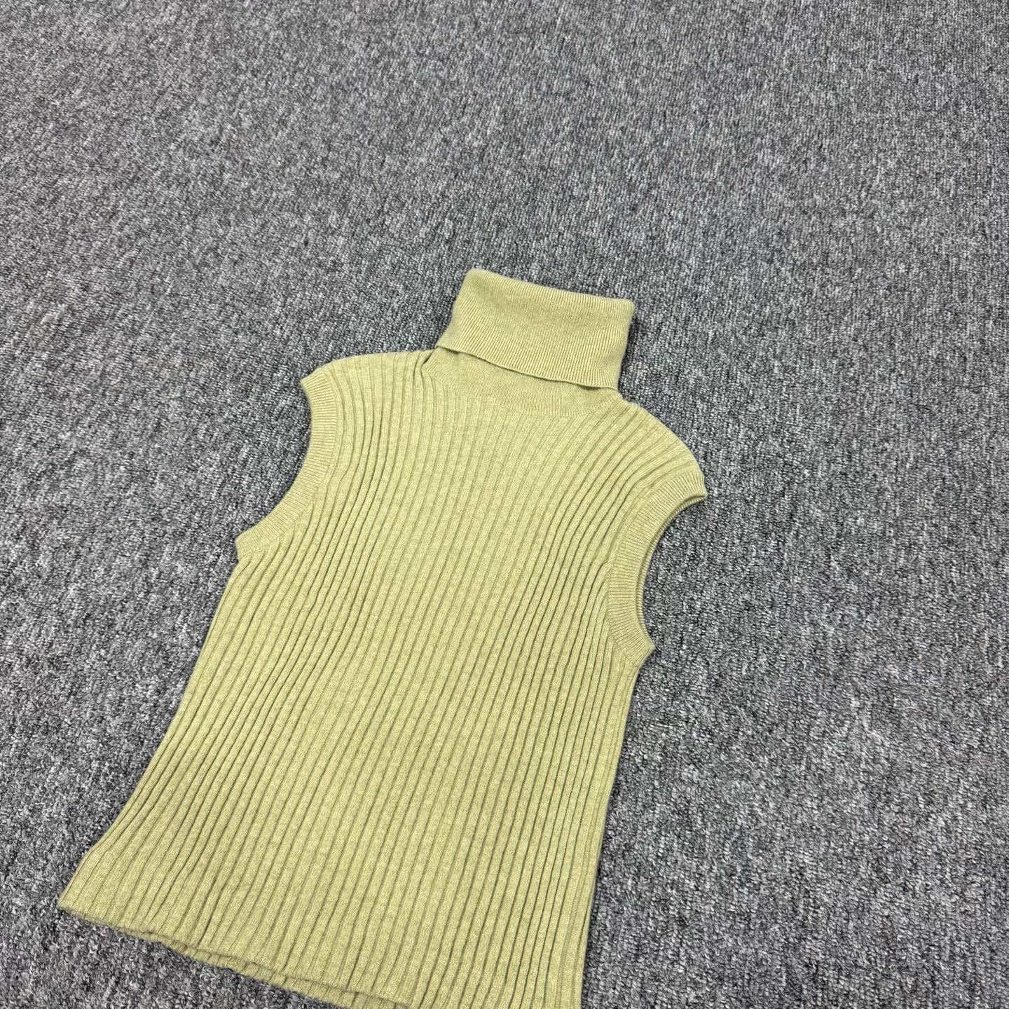 Chanel Chanel Ribbed Cashmere Turtleneck Top 44 Size L / US 10 / IT 46 - 4 Thumbnail