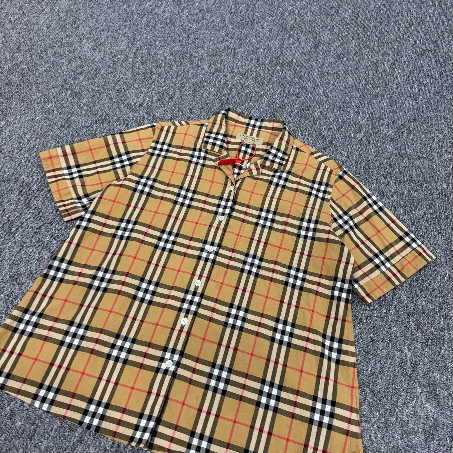 Burberry Burberry Classic Check Short Sleeve Shirt UK 4 Size XS / US 0-2 / IT 36-38 - 4 Thumbnail