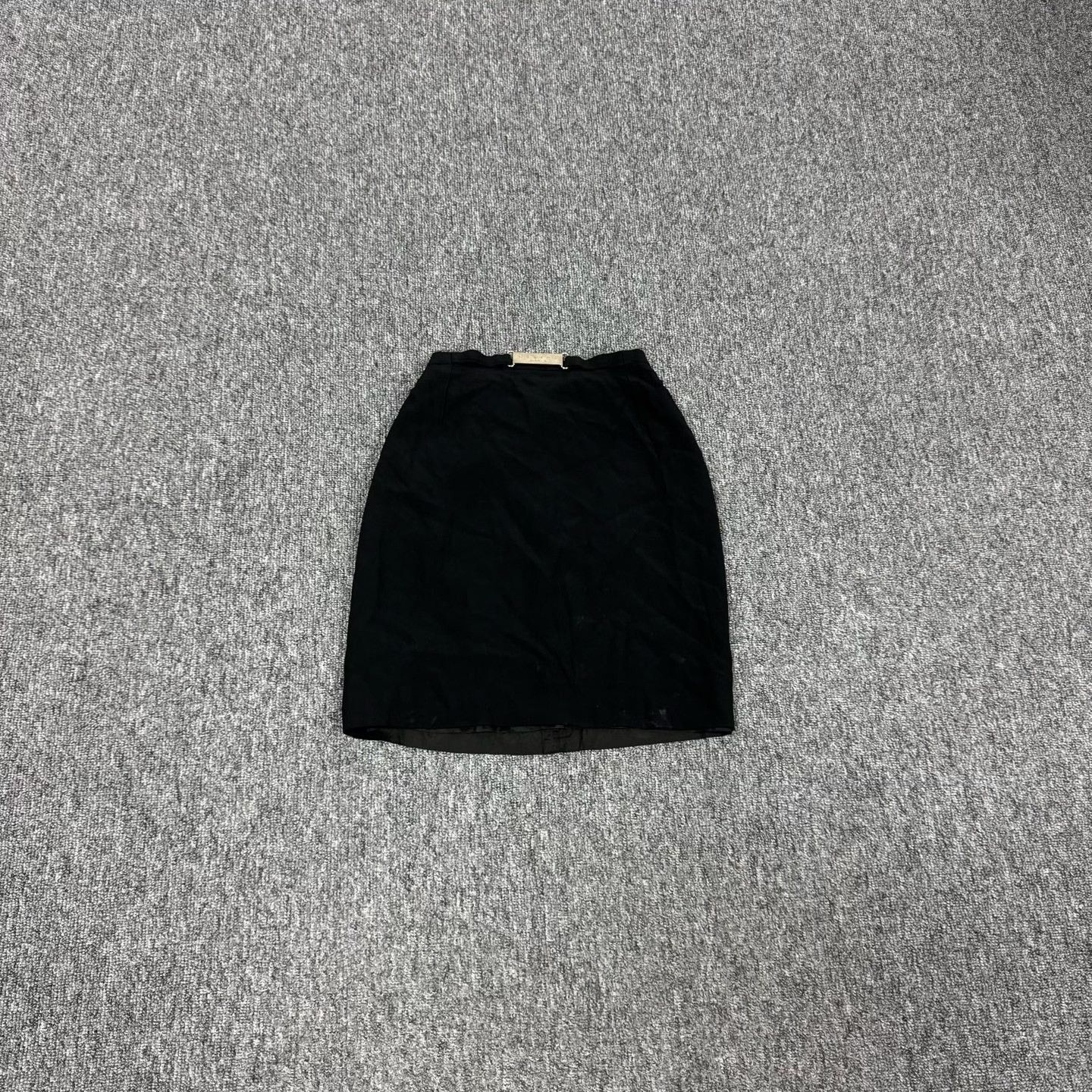 Celine Celine Metal Logo Plate Mini Skirt FR 36 Size 26" / US 2 / IT 38 - 2 Thumbnail