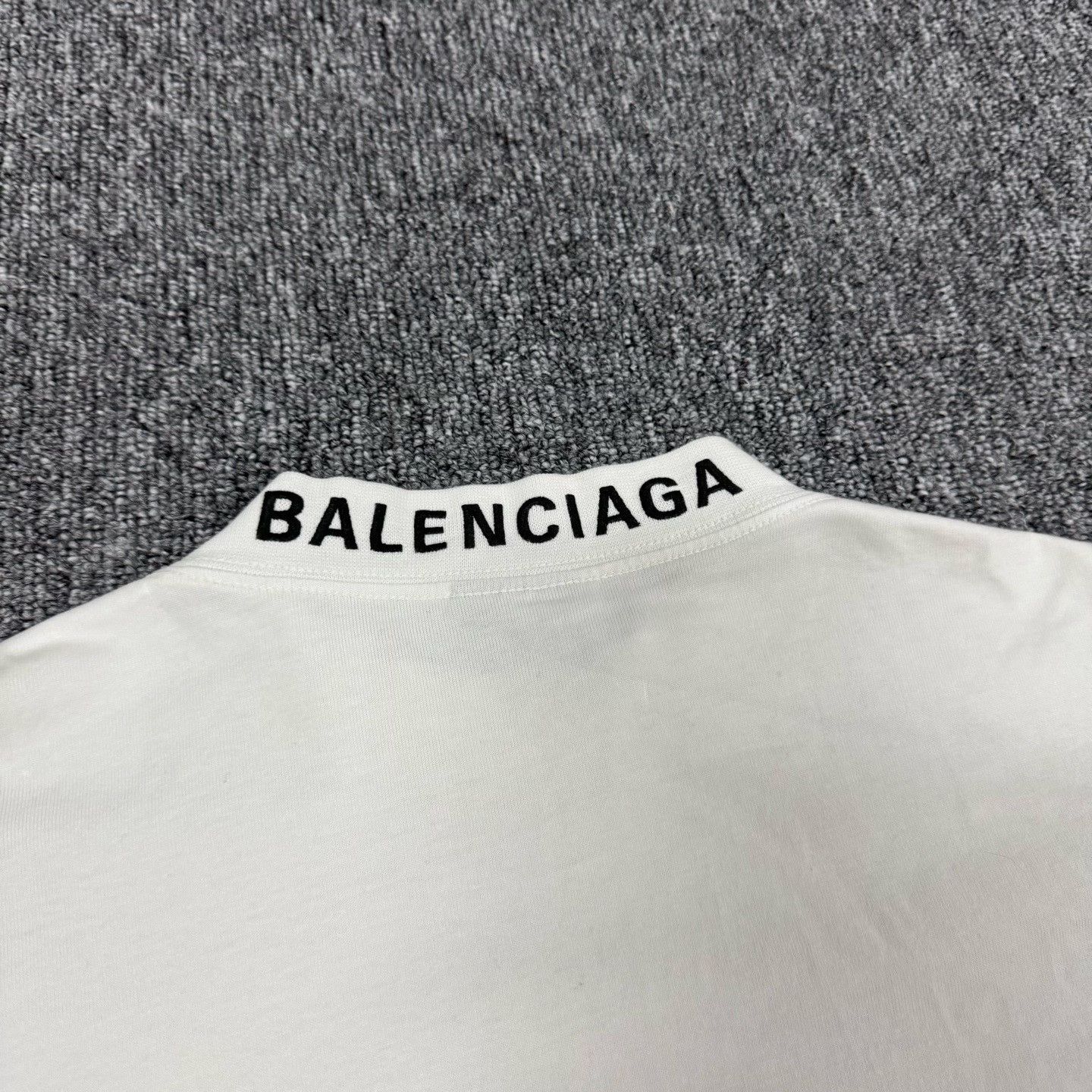 Balenciaga Balenciaga Heart Print Graphic T-Shirt XS Size US XS / EU 42 / 0 - 6 Thumbnail