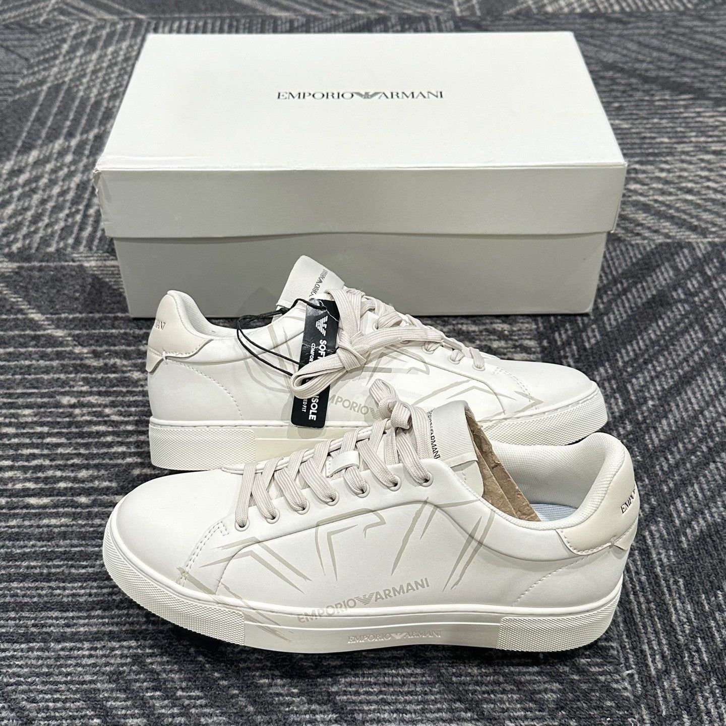 Emporio Armani Emporio Armani Logo Print Leather Sneakers 41 Size US 8 / EU 41 - 5 Thumbnail