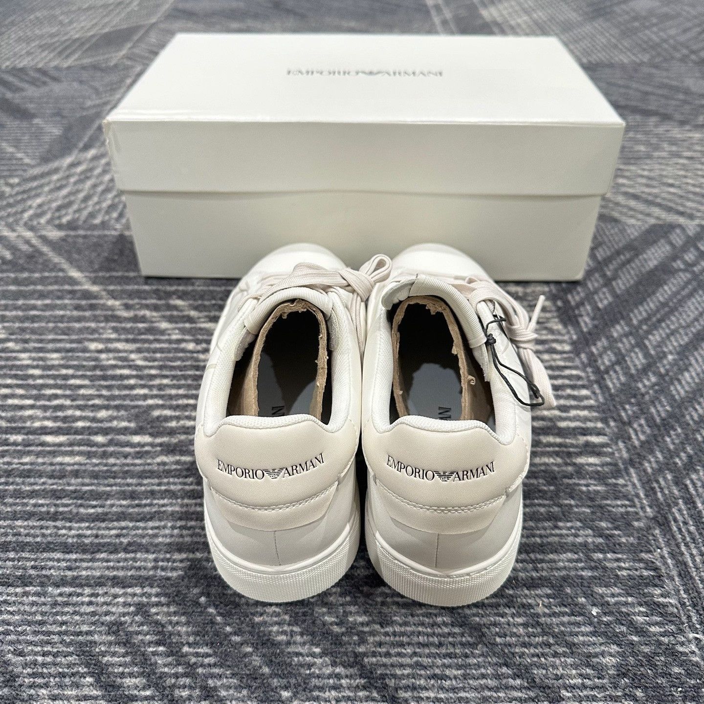 Emporio Armani Emporio Armani Logo Print Leather Sneakers 41 Size US 8 / EU 41 - 4 Thumbnail