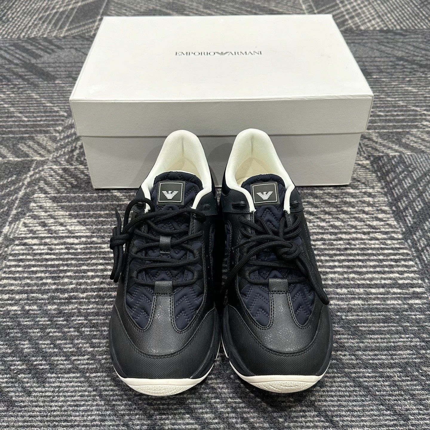 Emporio Armani Emporio Armani Logo Pattern Low-Top Sneakers US 11 Size US 11 / EU 44 - 3 Thumbnail