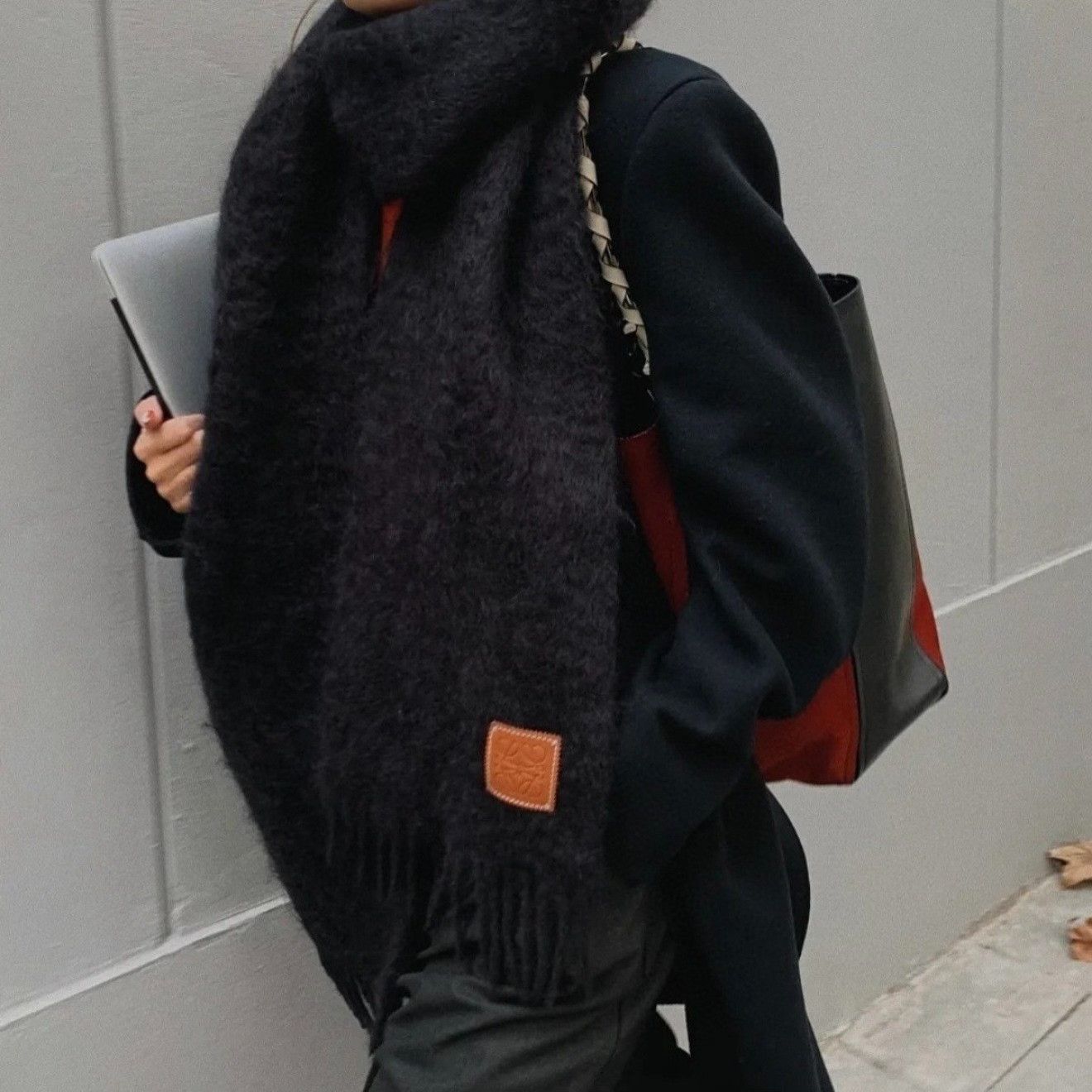 Loewe Loewe Mohair Wool Logo Patch Scarf ONE SIZE Size ONE SIZE - 7 Thumbnail