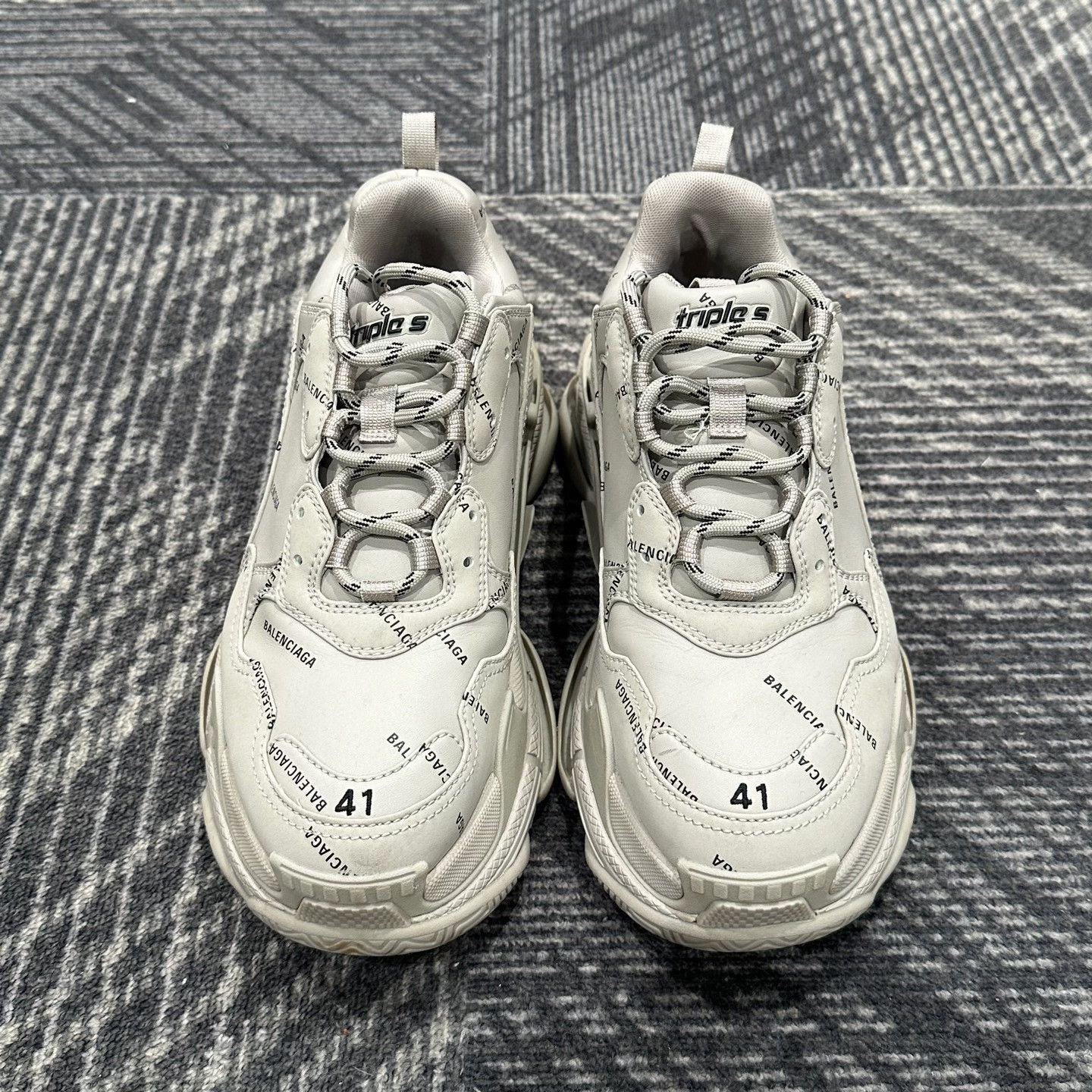 Balenciaga Balenciaga Allover Logo Triple S Sneakers 41 Size US 8 / EU 41 - 3 Thumbnail