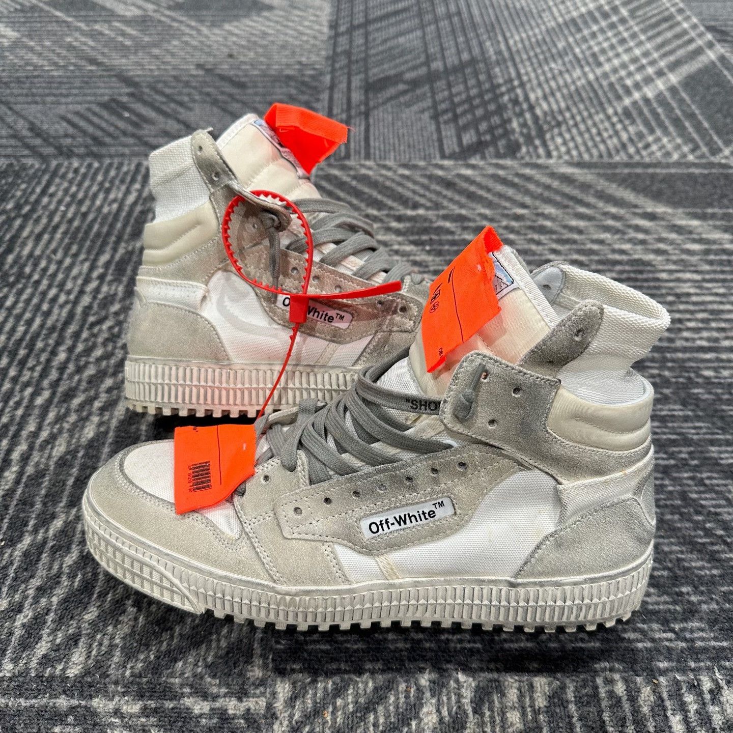 Off-White Off-White Distressed High-Top Sneakers Size 41 Size US 8 / EU 41 - 5 Thumbnail