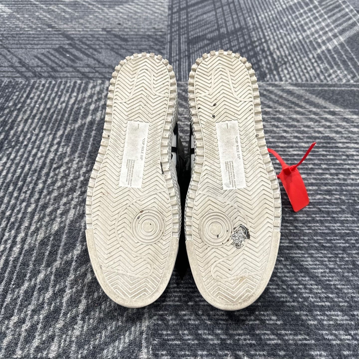 Off-White Off-White Distressed High-Top Sneakers Size 41 Size US 8 / EU 41 - 7 Thumbnail