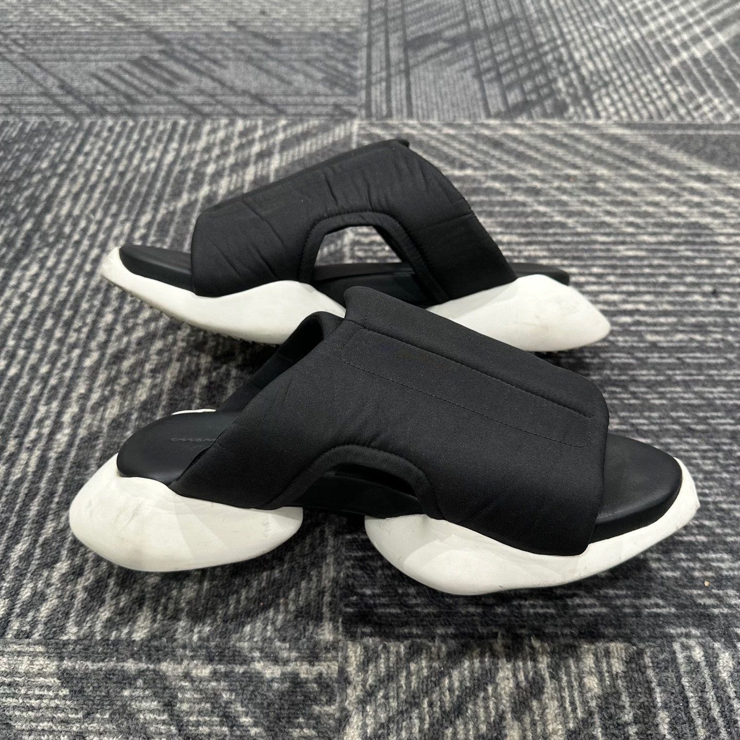 Adidas × Rick Owens Rick Owens x Adidas Padded Clog Slides Size 42 Size US 9 / EU 42 - 6 Thumbnail