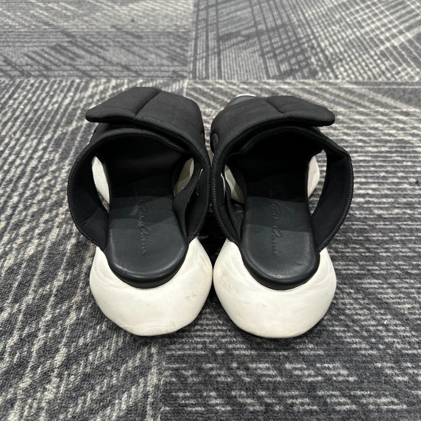 Adidas × Rick Owens Rick Owens x Adidas Padded Clog Slides Size 42 Size US 9 / EU 42 - 4 Thumbnail