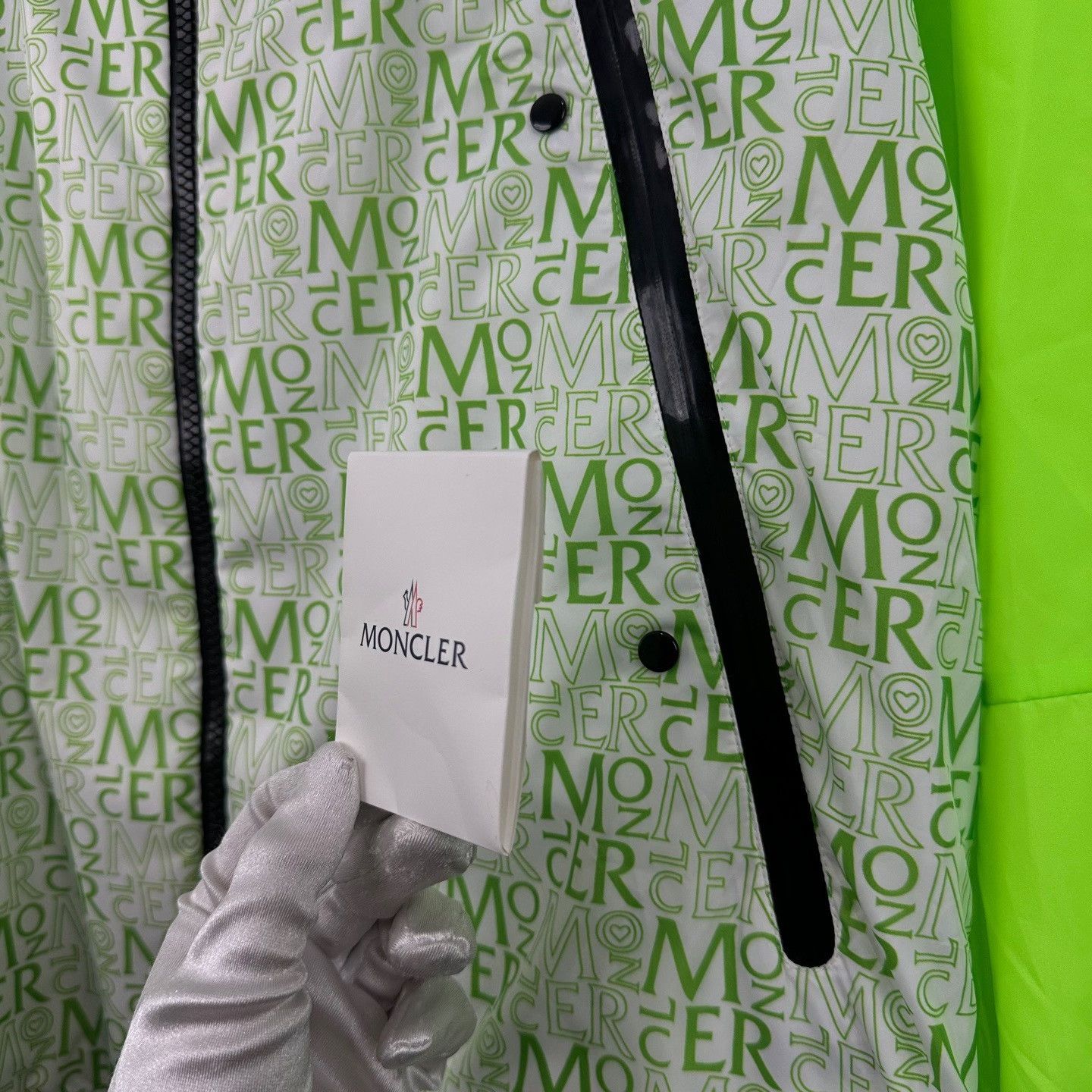 Moncler Moncler Monogram Print Zip Jacket Size 1 Size US S / EU 44-46 / 1 - 10 Thumbnail
