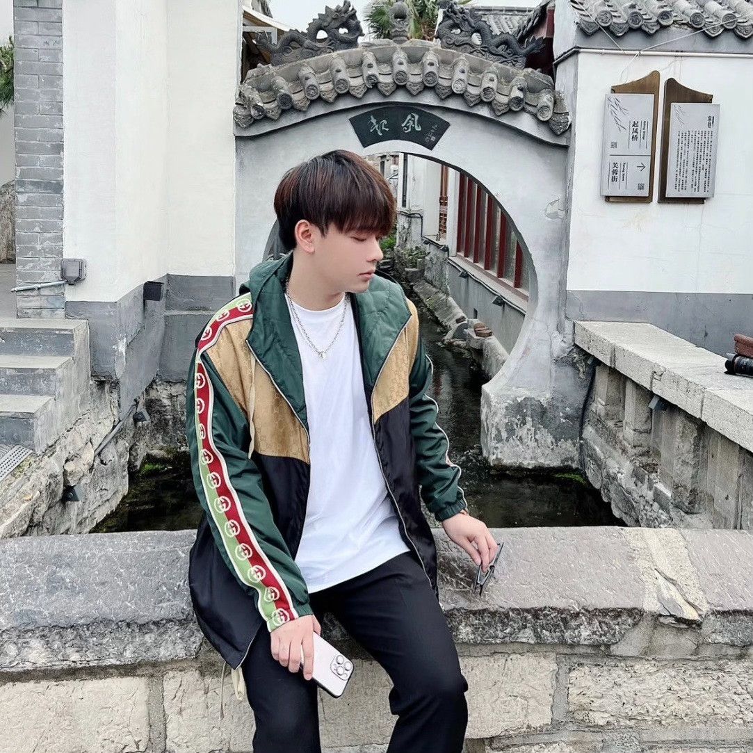 Gucci Gucci Colorblock Monogram Hooded Jacket 46 Size US S / EU 44-46 / 1 - 8 Thumbnail
