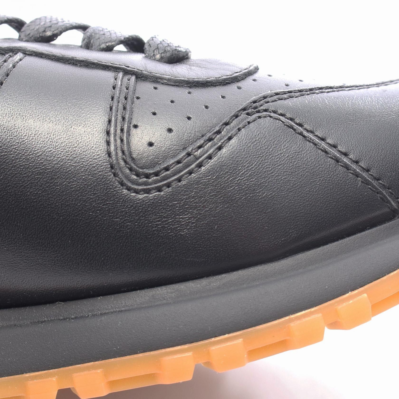 Louis Vuitton Louis Vuitton Louis Vuitton Supreme Run Away Leather Sneakers Leather Shoes DUTY FREE for USA Size ONE SIZE - 8 Thumbnail
