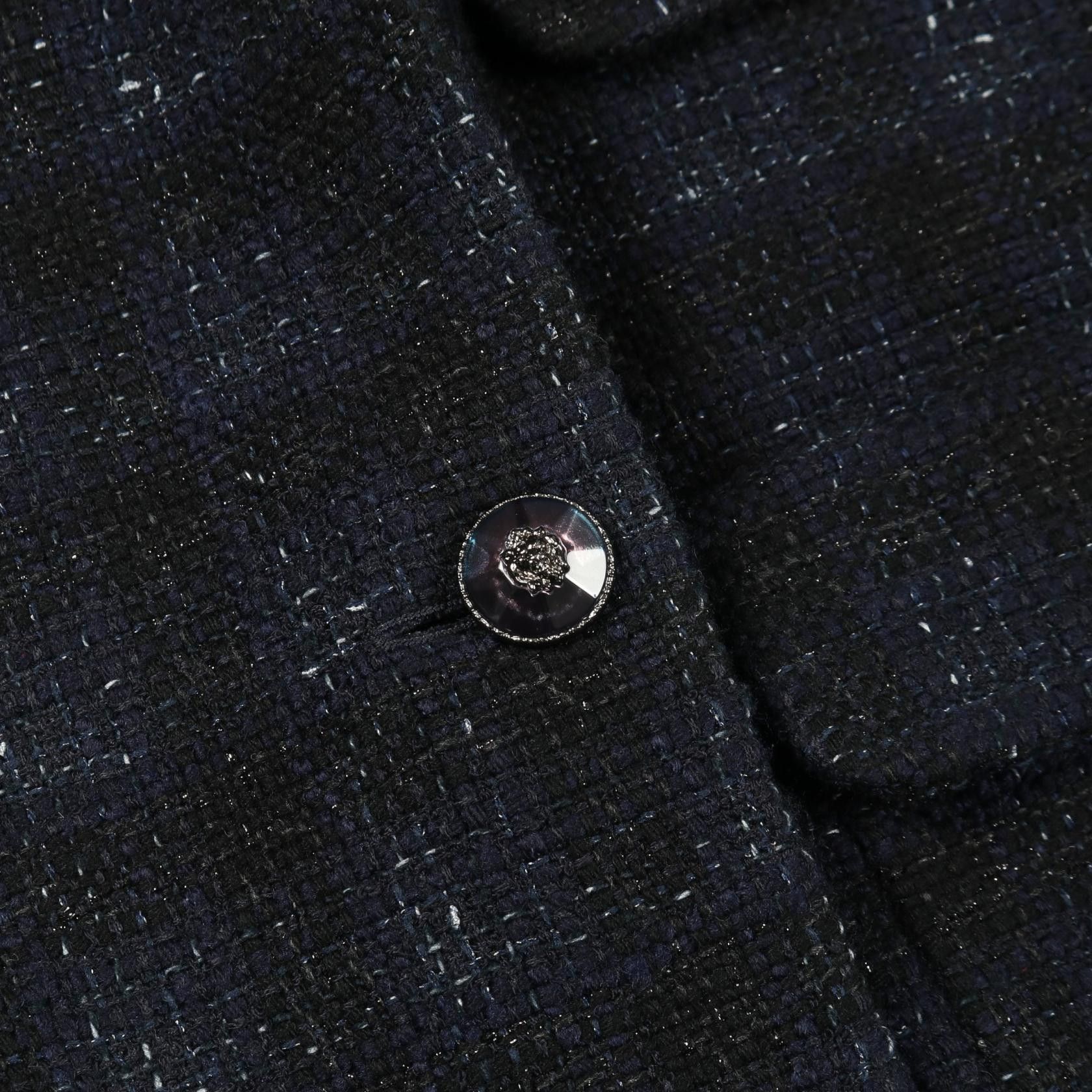 Chanel Chanel Chanel Bijou Lion Button Wool Tweed Coat Textile Outerwear DUTY FREE for USA Size ONE SIZE - 9 Thumbnail