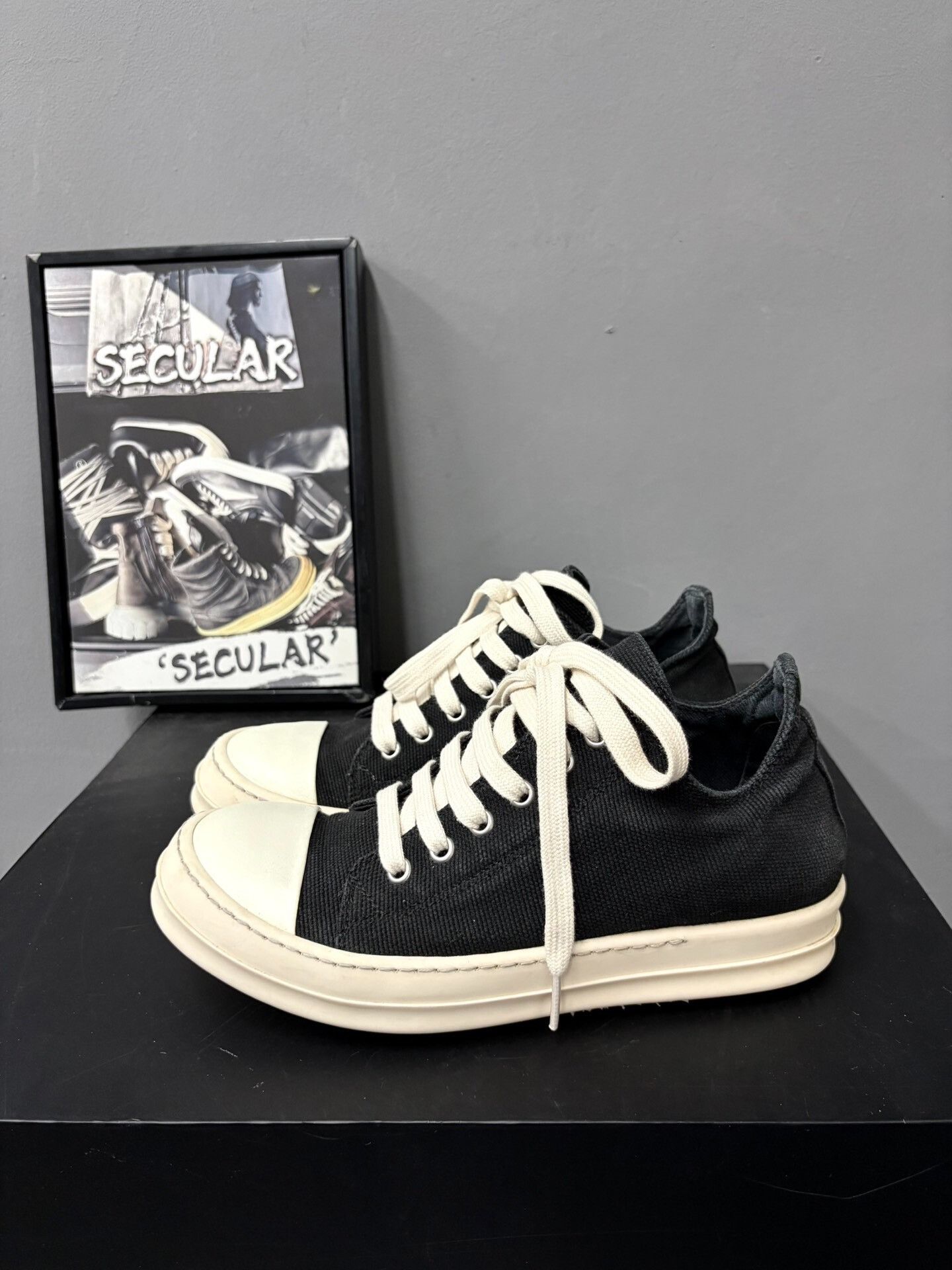 Rick Owens Drkshdw Rick Owens Drkshdw Black White Low-Top Sneakers Size US 5 / IT 35 - 2 Thumbnail