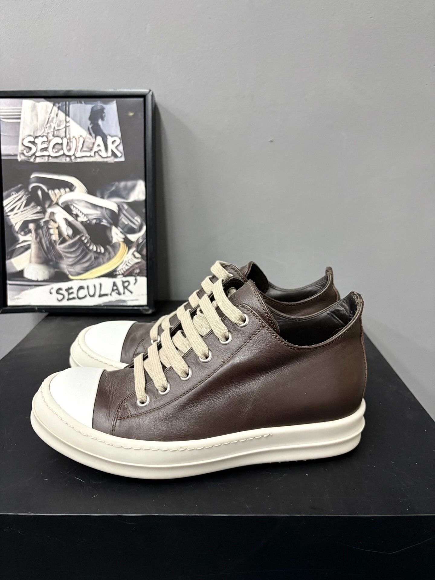 Rick Owens Rick Owens Leather Low-Top Sneakers Size US 4 / IT 34 - 2 Thumbnail