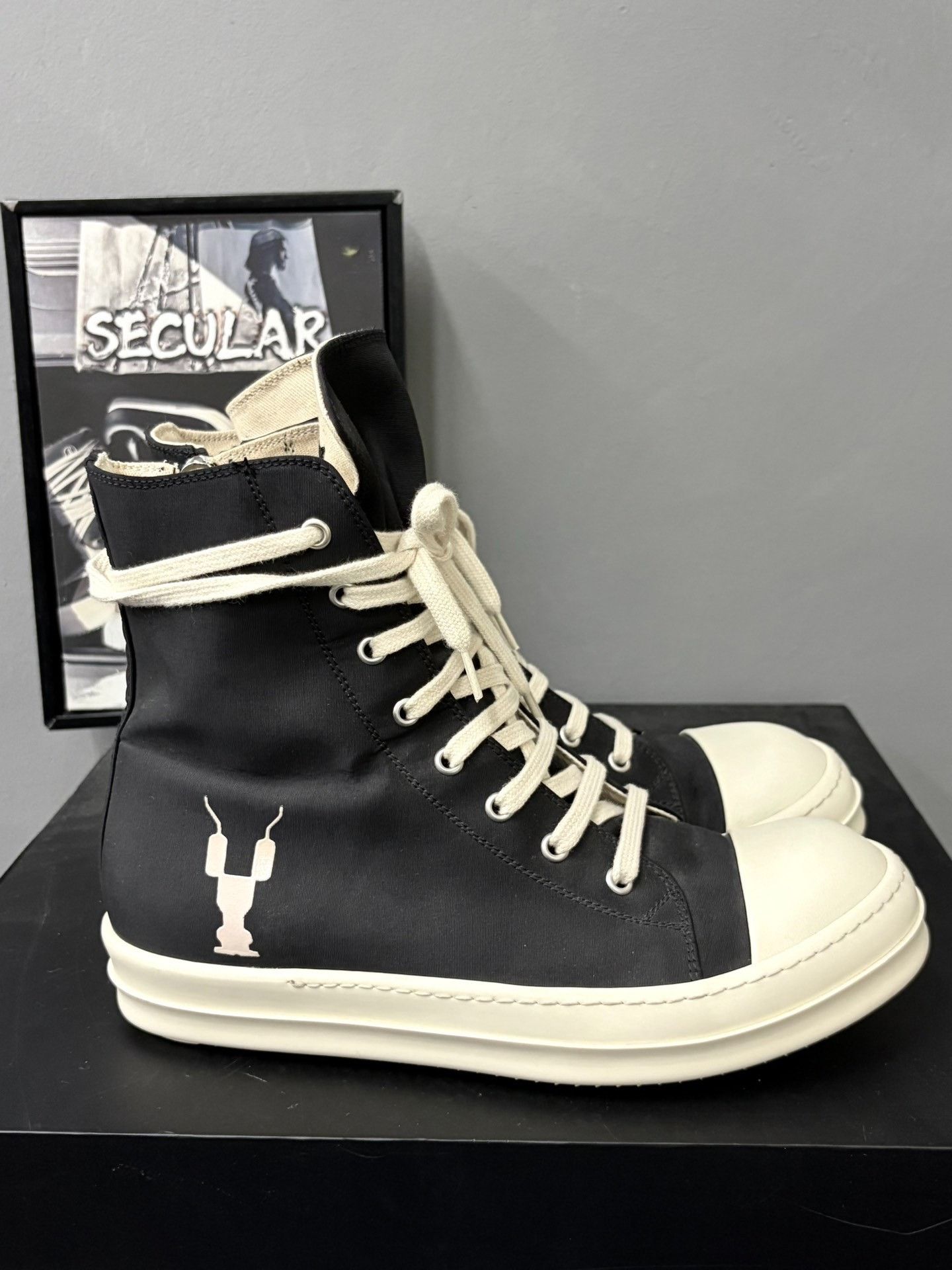 Rick Owens Drkshdw Rick Owens DRKSHDW High-Top Satin Sneakers Size US 7 / EU 40 - 4 Thumbnail