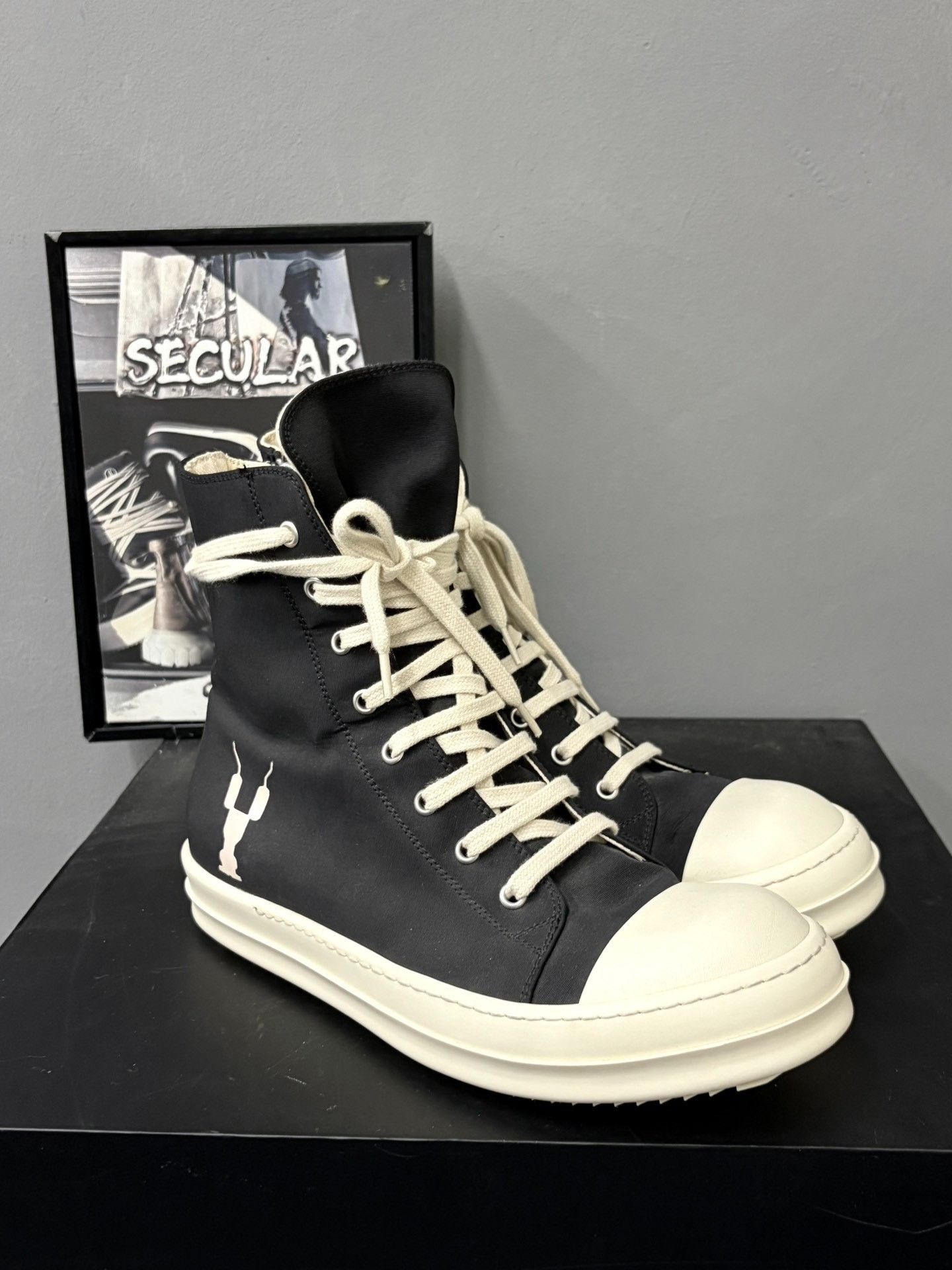 Rick Owens Drkshdw Rick Owens DRKSHDW High-Top Satin Sneakers Size US 7 / EU 40 - 3 Thumbnail