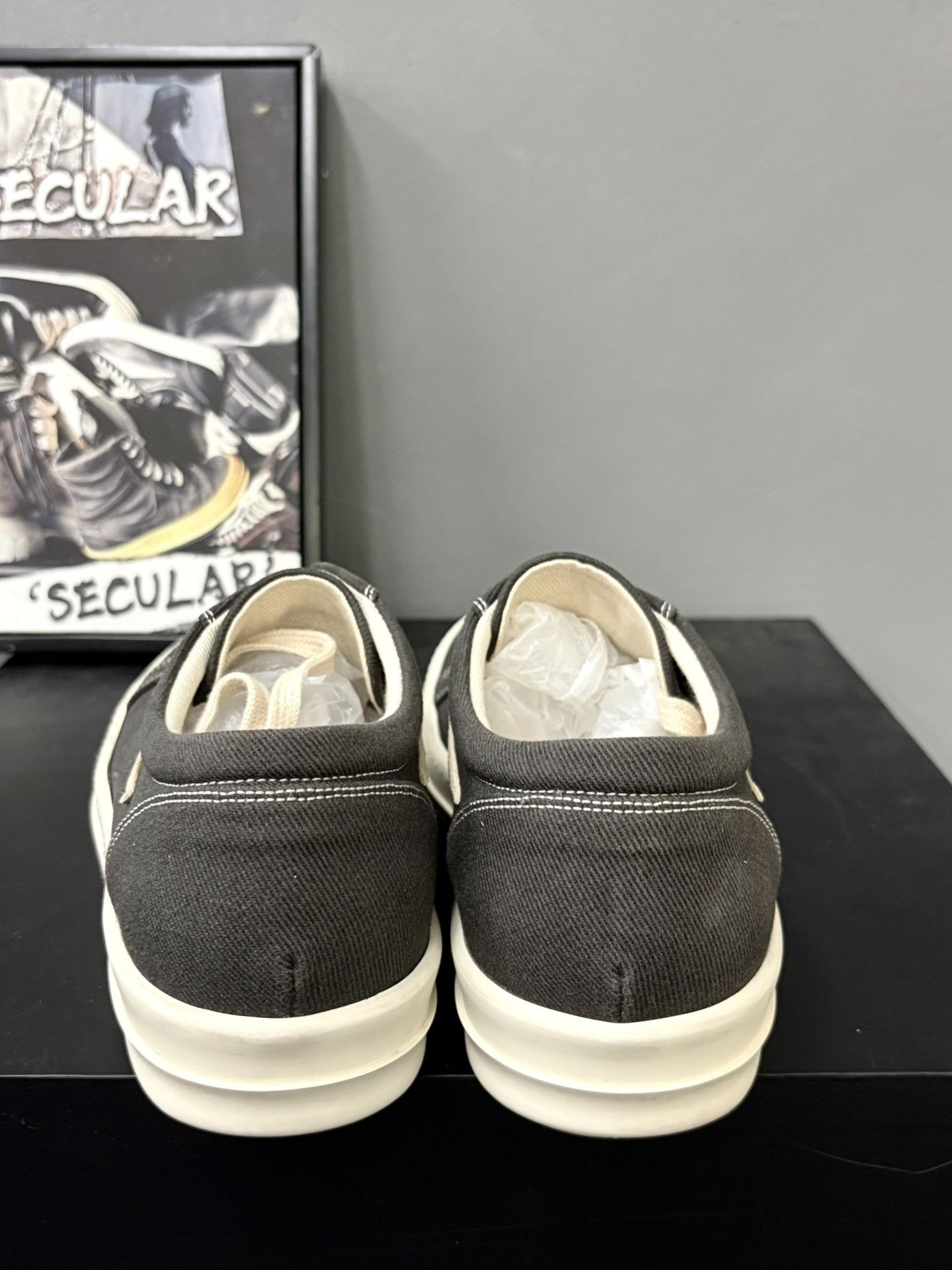 Rick Owens Rick Owens Inspired Low-Top Canvas Sneakers Size US 6 / IT 36 - 7 Thumbnail
