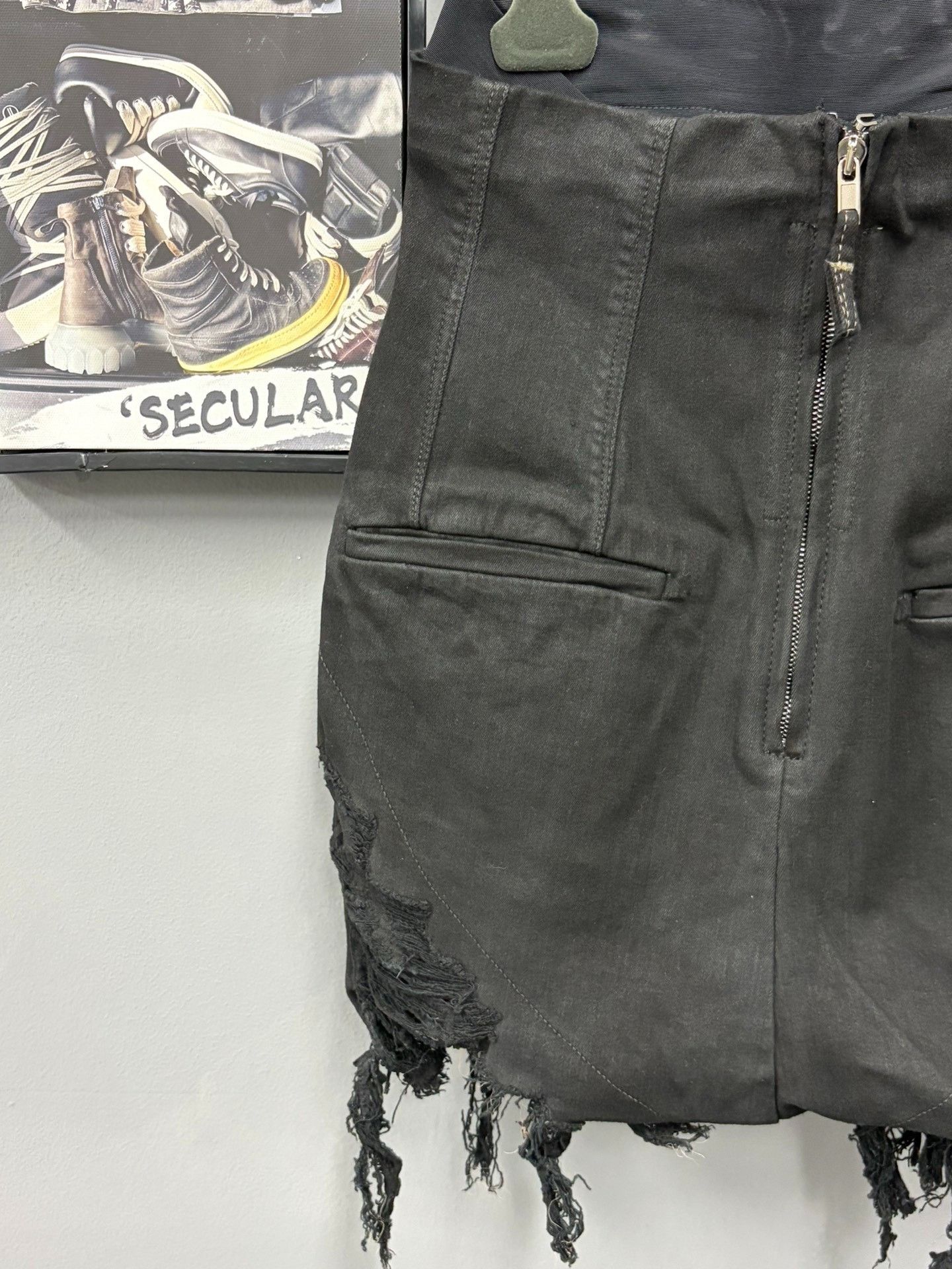 Rick Owens Drkshdw Rick Owens Drkshdw 24ss Washed Fringe Shorts Size 24" / US 00 / IT 34 - 2 Thumbnail