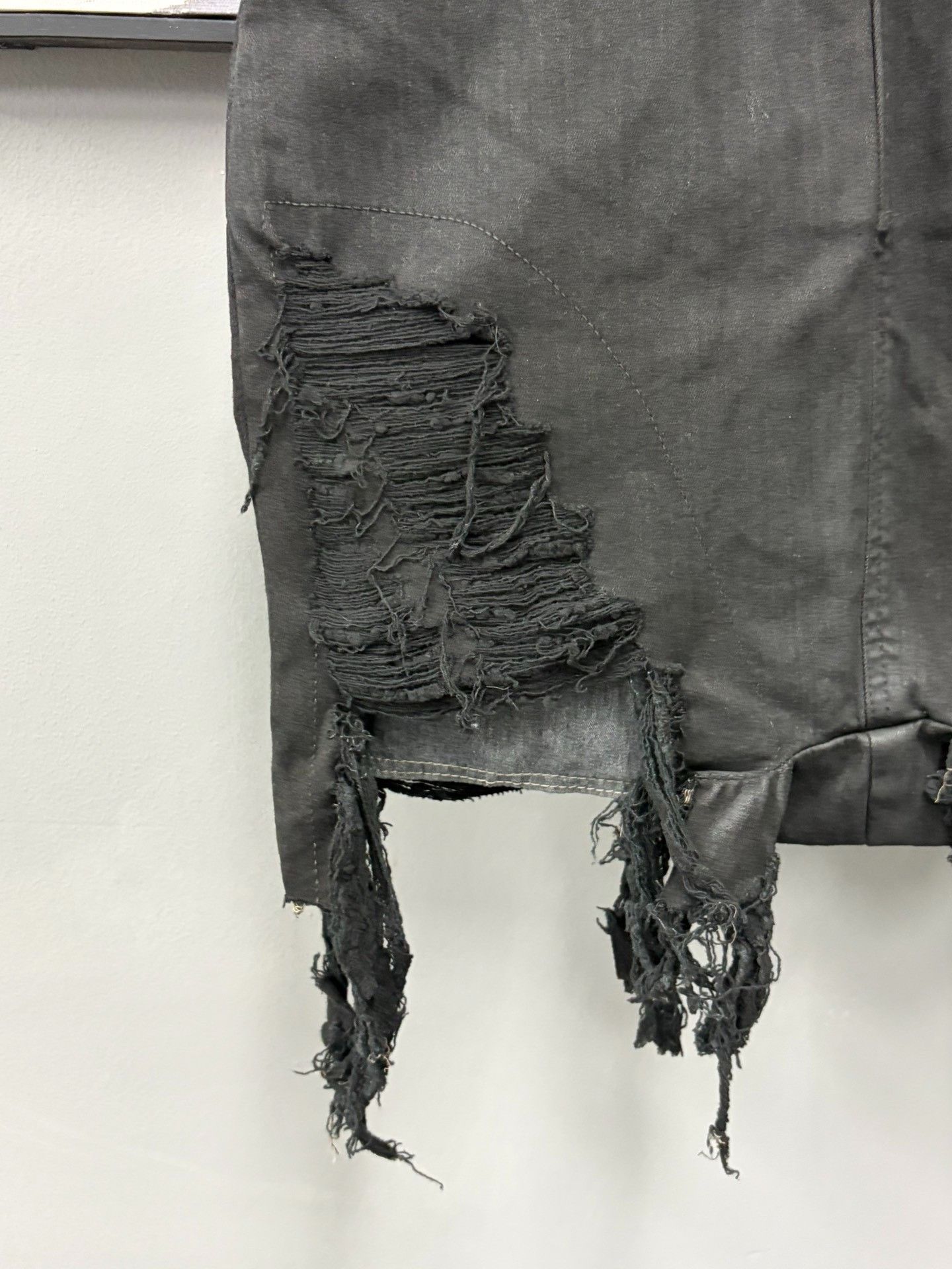 Rick Owens Drkshdw Rick Owens Drkshdw 24ss Washed Fringe Shorts Size 24" / US 00 / IT 34 - 7 Thumbnail