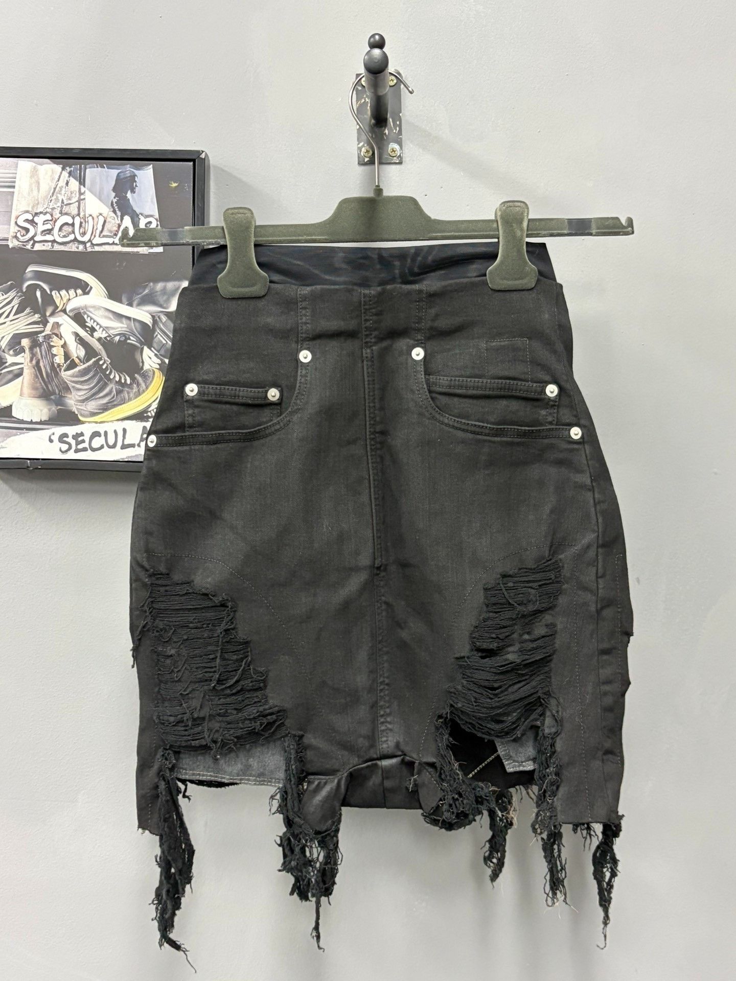 Rick Owens Drkshdw Rick Owens Drkshdw 24ss Washed Fringe Shorts Size 24" / US 00 / IT 34 - 5 Thumbnail