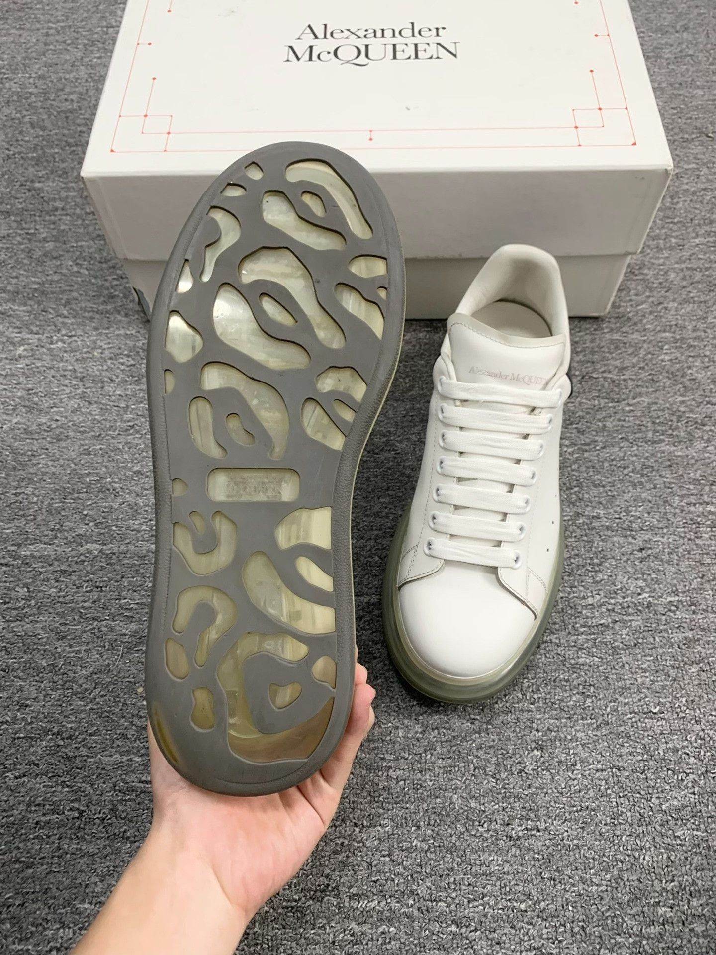 McQ Alexander McQueen Alexander McQueen Classic White Thick Sole Size US 8 / EU 41 - 7 Thumbnail