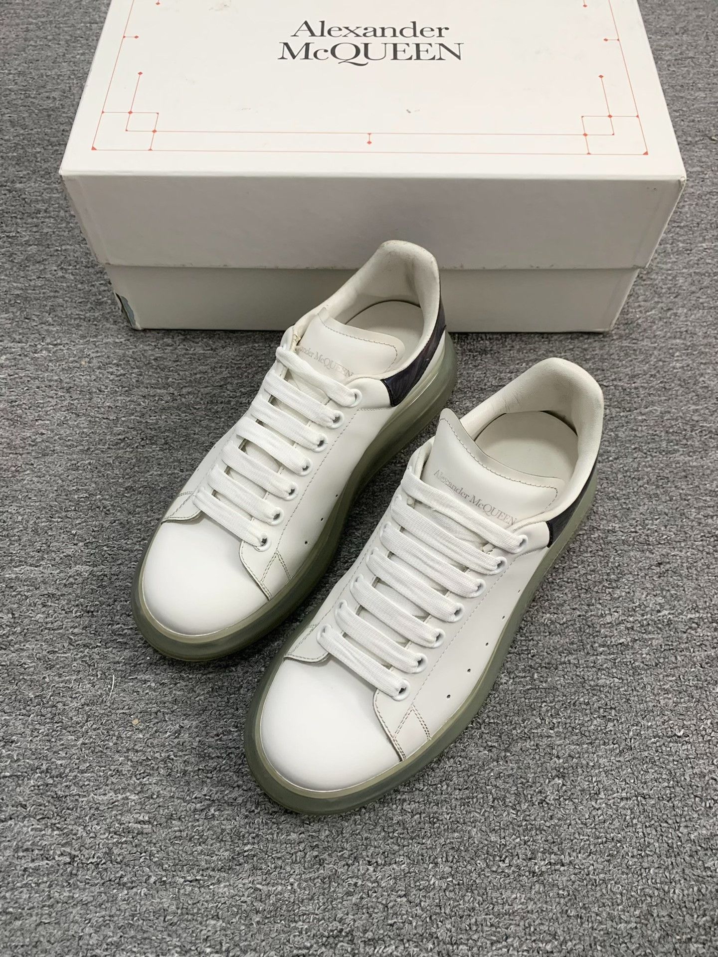 McQ Alexander McQueen Alexander McQueen Classic White Thick Sole Size US 8 / EU 41 - 5 Thumbnail