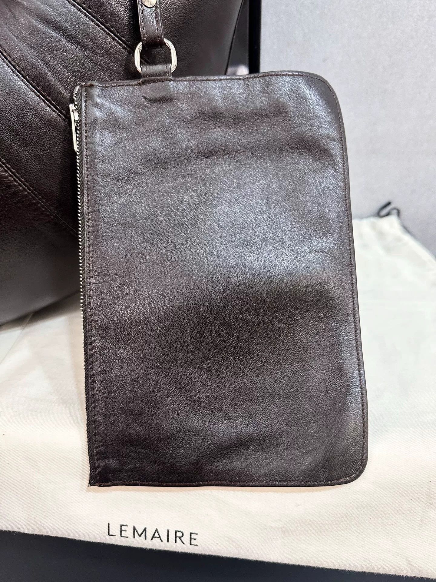 Lemaire Lemaire Large Dark Chocolate Lambskin Croissant Bag Size ONE SIZE - 6 Thumbnail