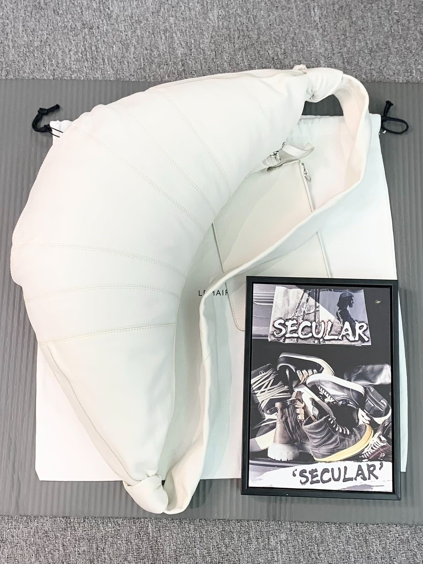Lemaire Lemaire Large White Cowhide Croissant Bag Size ONE SIZE - 3 Thumbnail