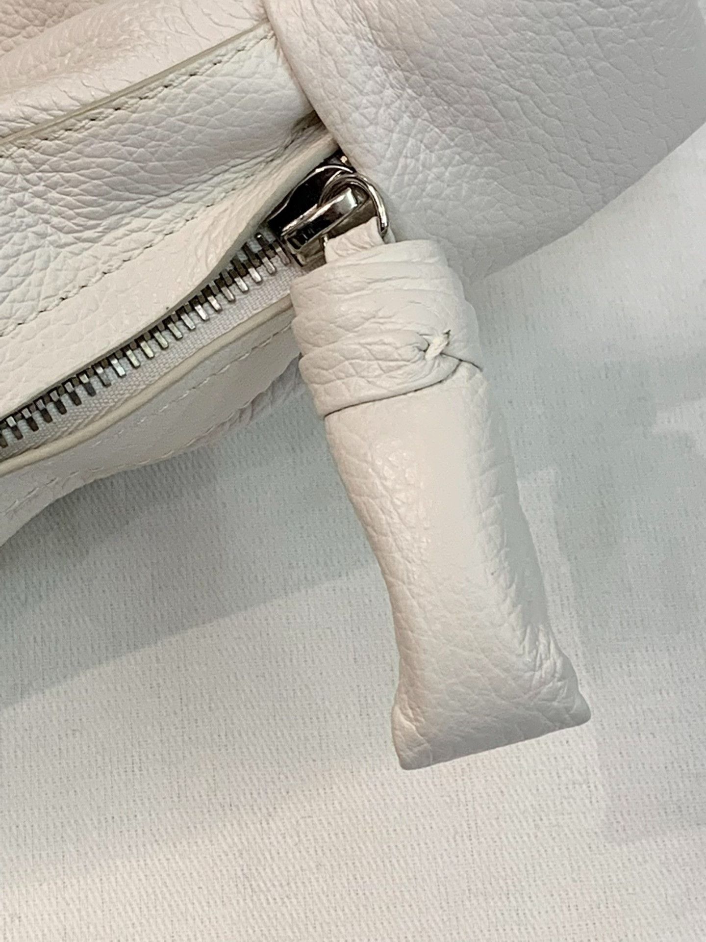 Lemaire Lemaire Large White Cowhide Croissant Bag Size ONE SIZE - 7 Thumbnail