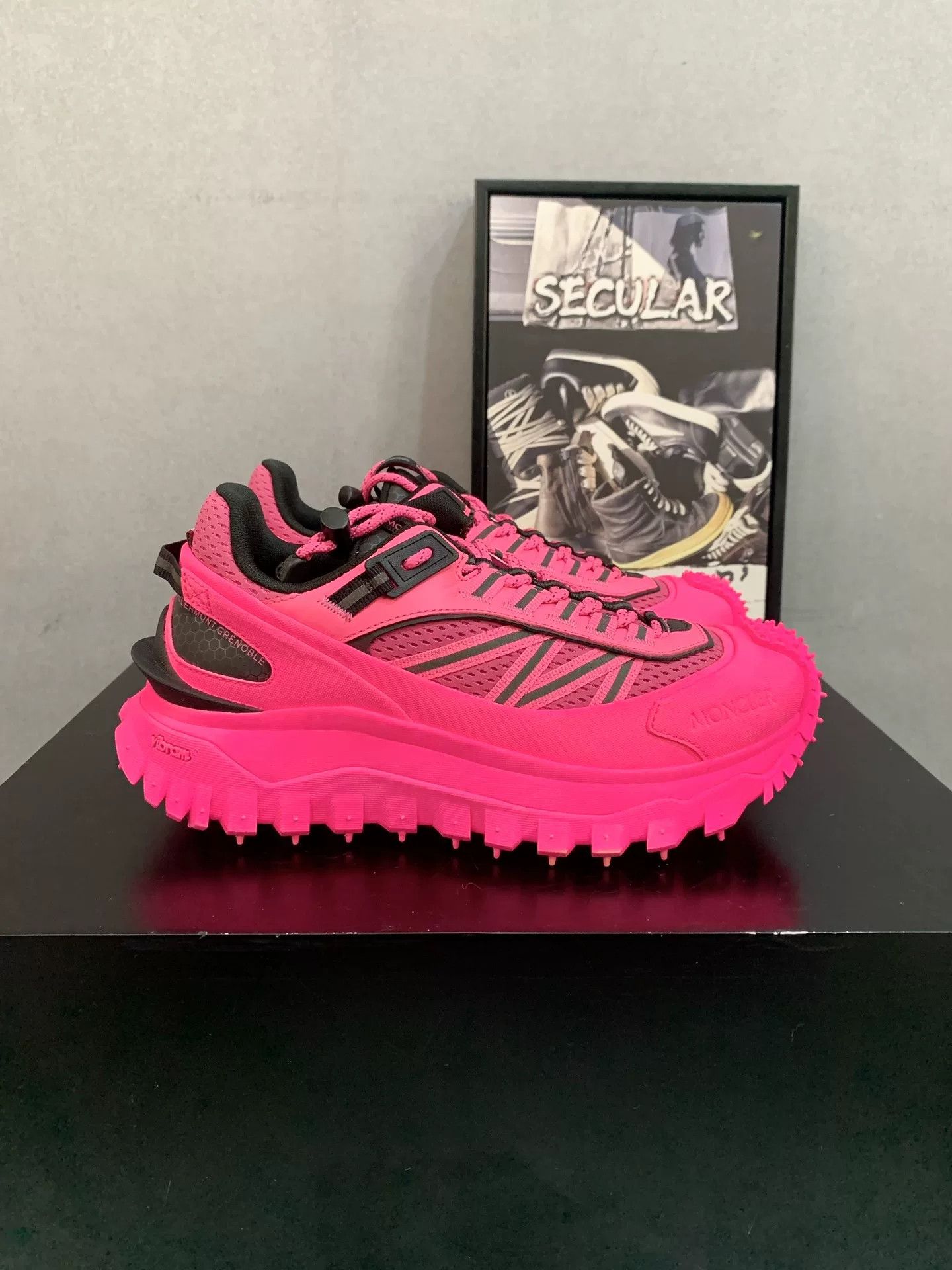 Moncler Moncler Women's Mesh Lace-Up Low-Top Sneakers Size US 6 / IT 36 - 2 Thumbnail