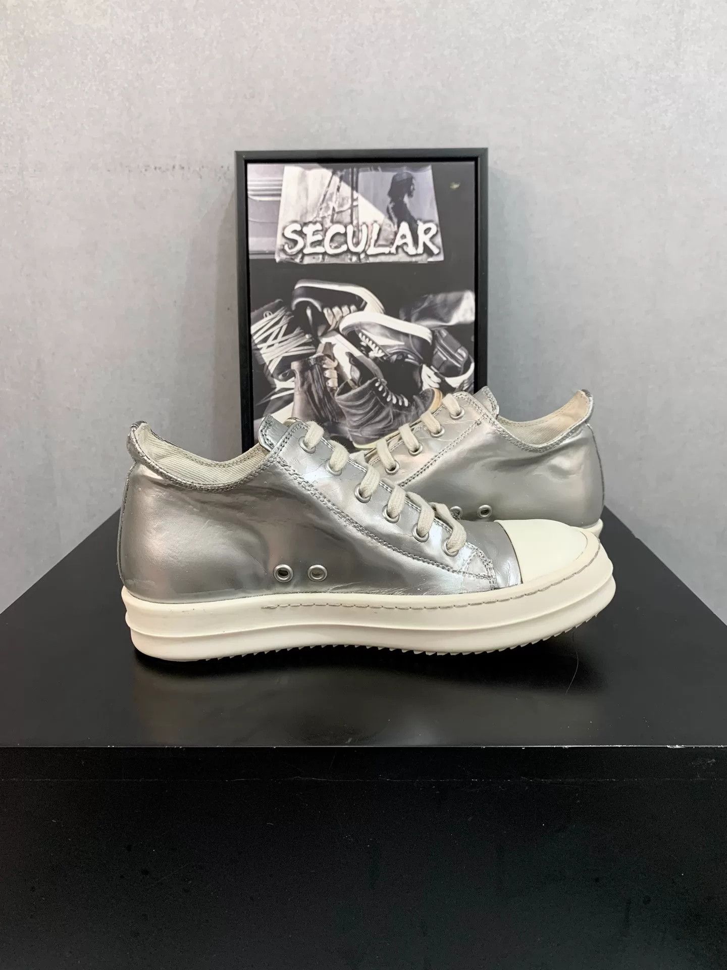 Rick Owens Drkshdw Rick Owens DRKSHDW Silver Low-Top Sneakers Women's Size US 5 / IT 35 - 5 Thumbnail