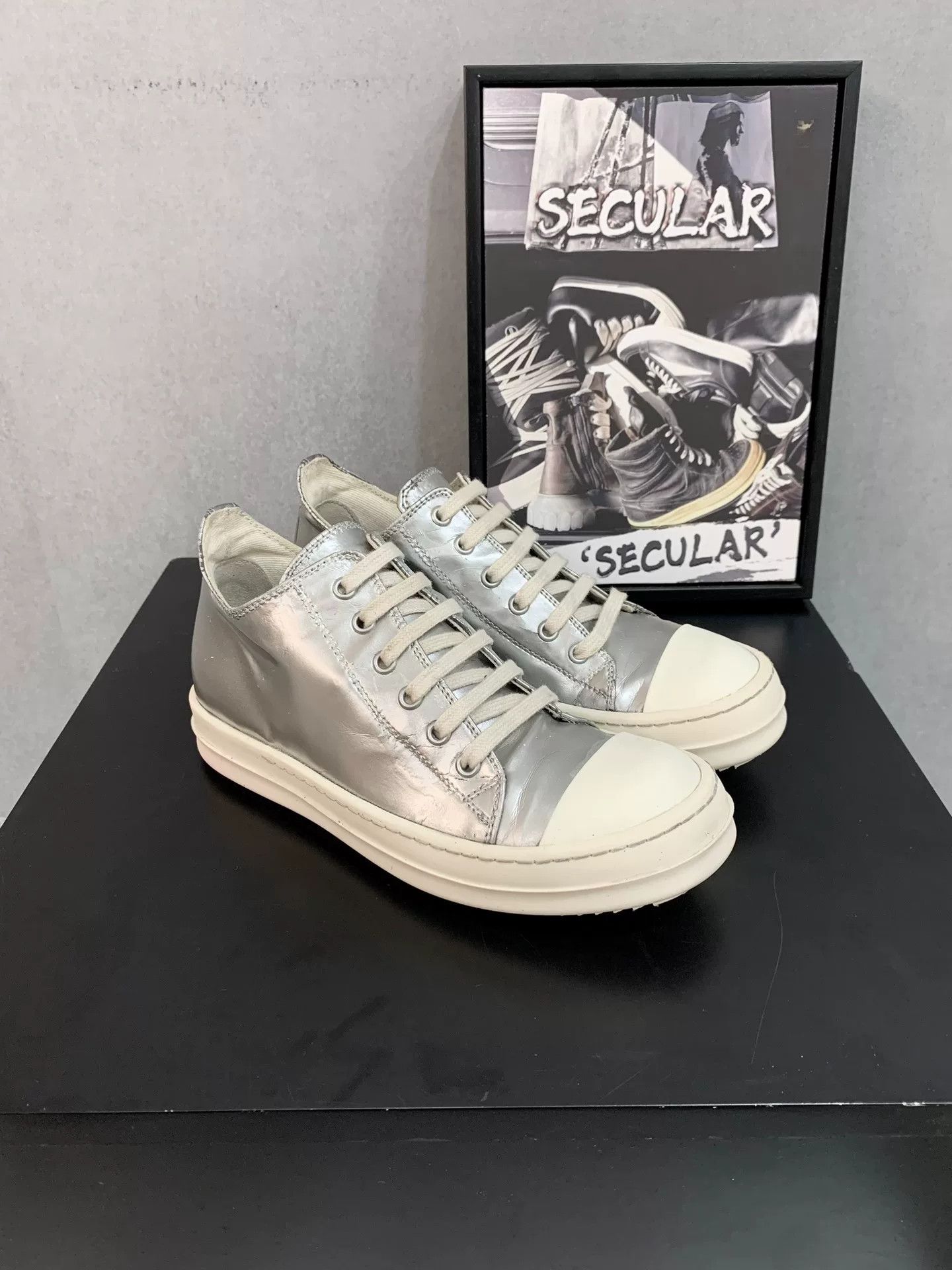 Rick Owens Drkshdw Rick Owens DRKSHDW Silver Low-Top Sneakers Women's Size US 5 / IT 35 - 3 Thumbnail